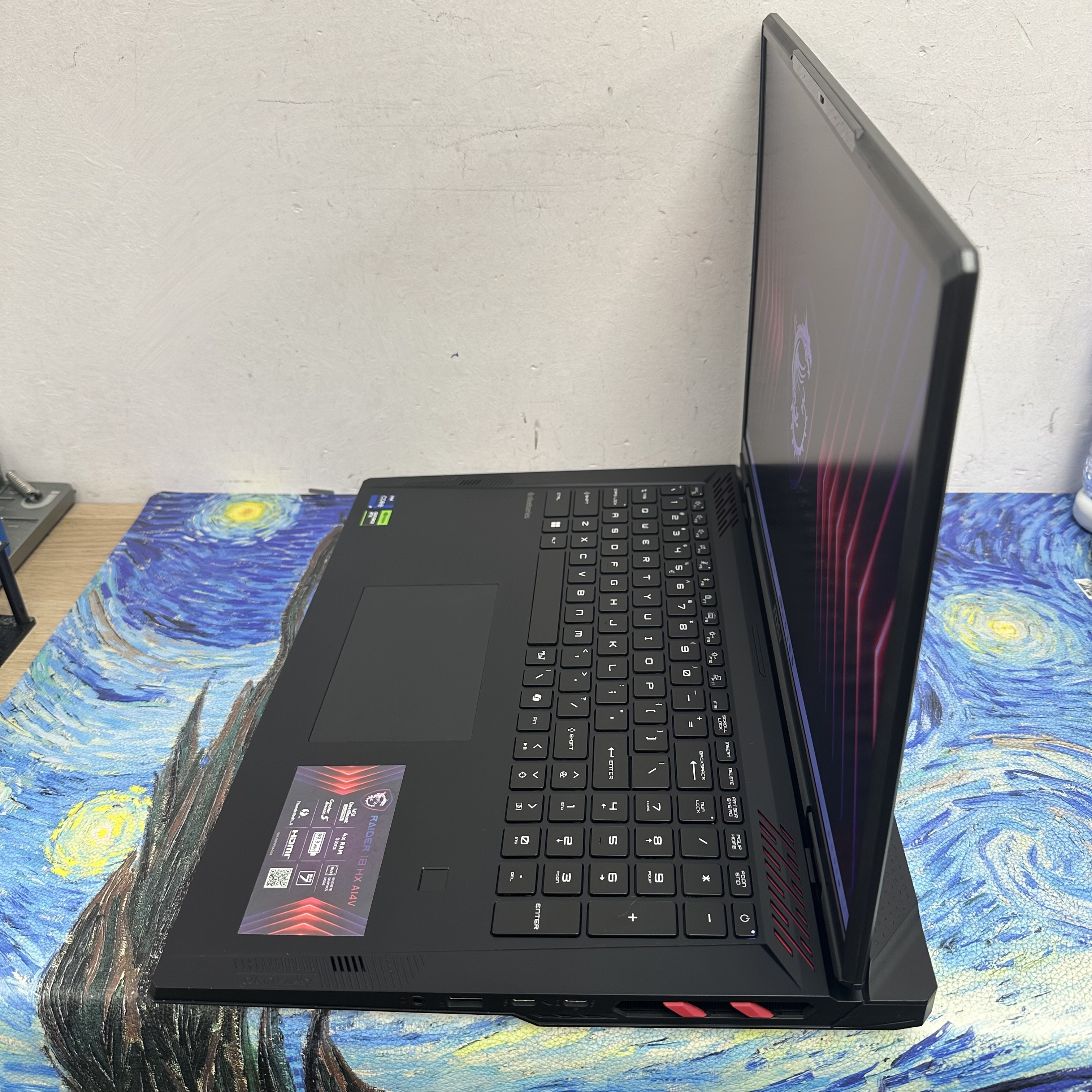 #6040 MSI  Raider 18 HX A14V i9-14900HX /32GB Ram/2TB SSD/RTX4080獨立顯示卡/18寸 4K 120Hz Mon/RGB 彩色Keyboard/ Gaming Laptop / Notebook / Laptop / PC Gaming / Movie / Netflix / Youtube / Win11