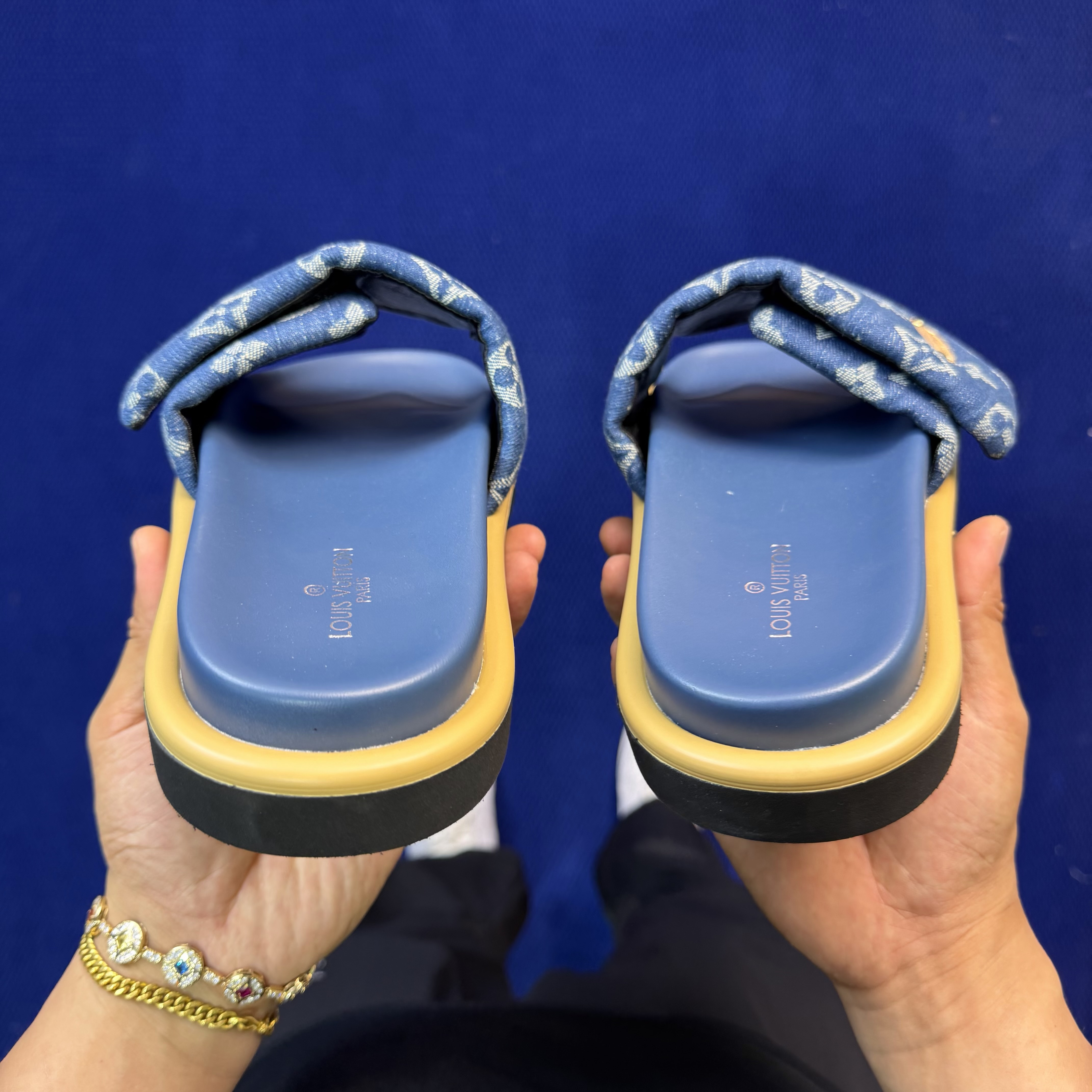 Louis Vuitton LV Pool Pillow Comfort Mule