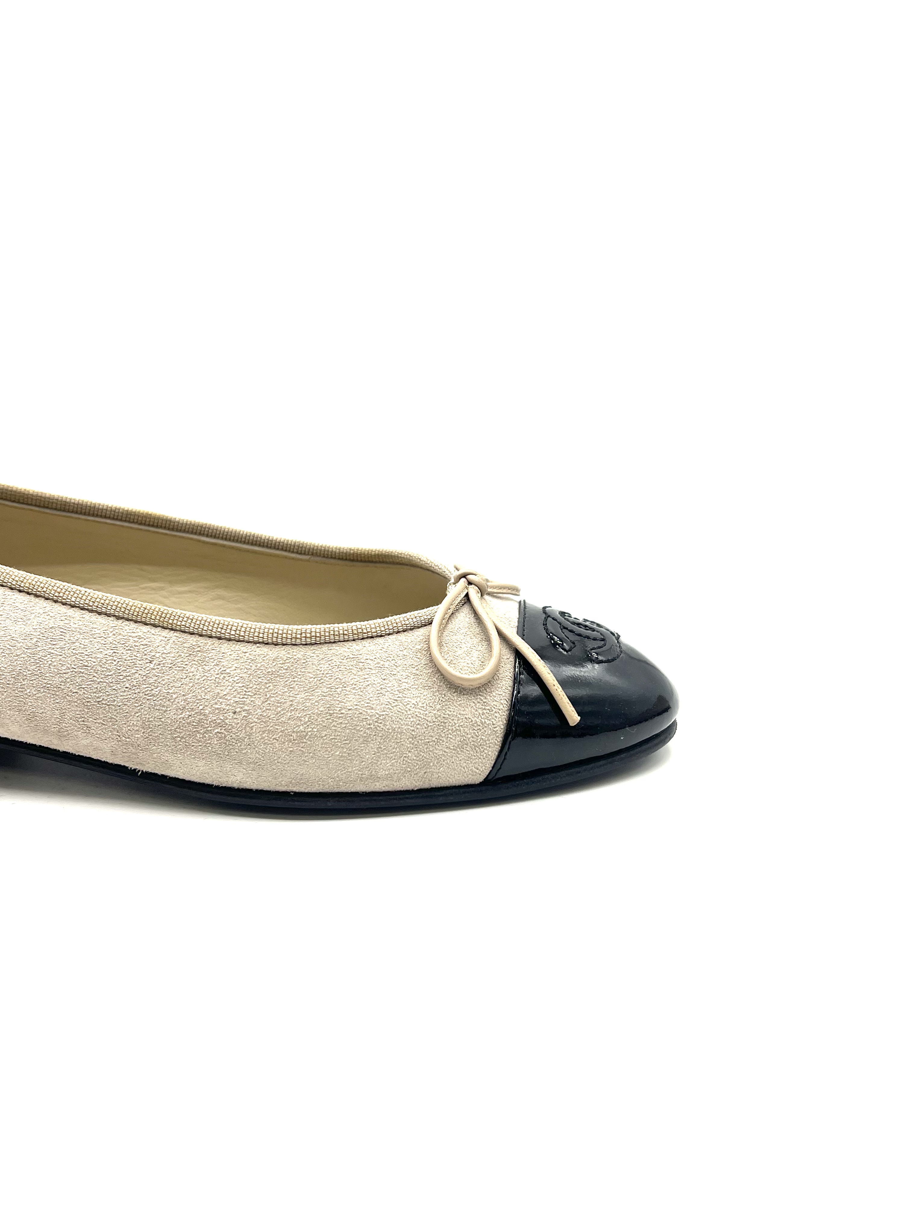 Pre-owned Chanel Two-color Ballet Shoes / Product Code: 26052103