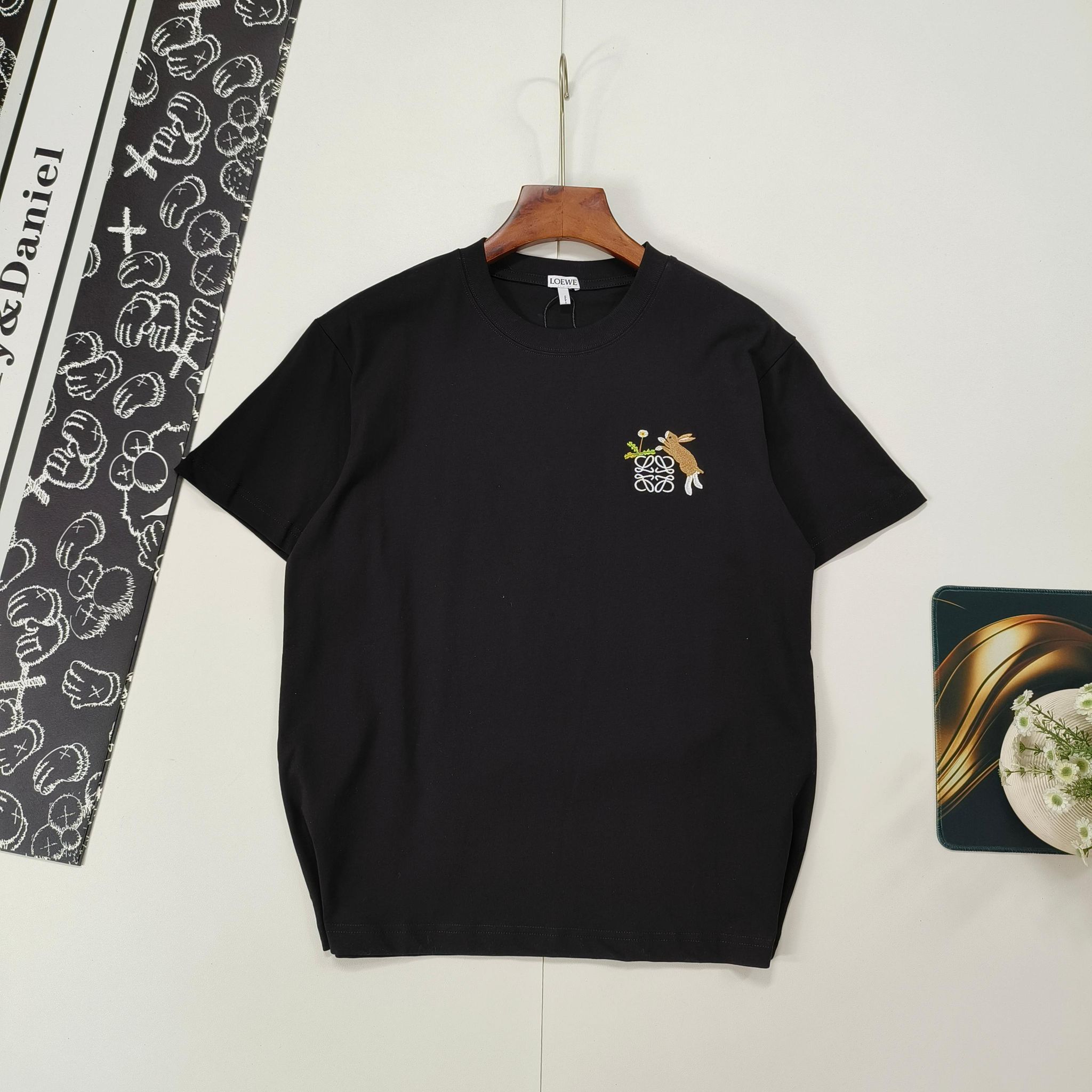 Loe兔仔刺繡logo短袖Tee