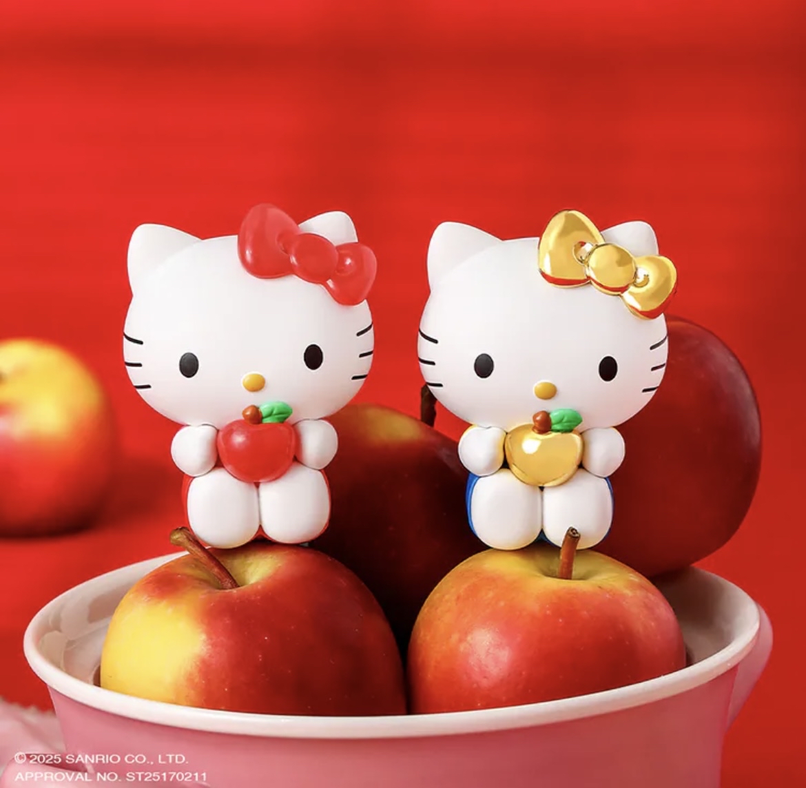 台灣預訂📍Hello Kitty蘋果造型擺設盲盒