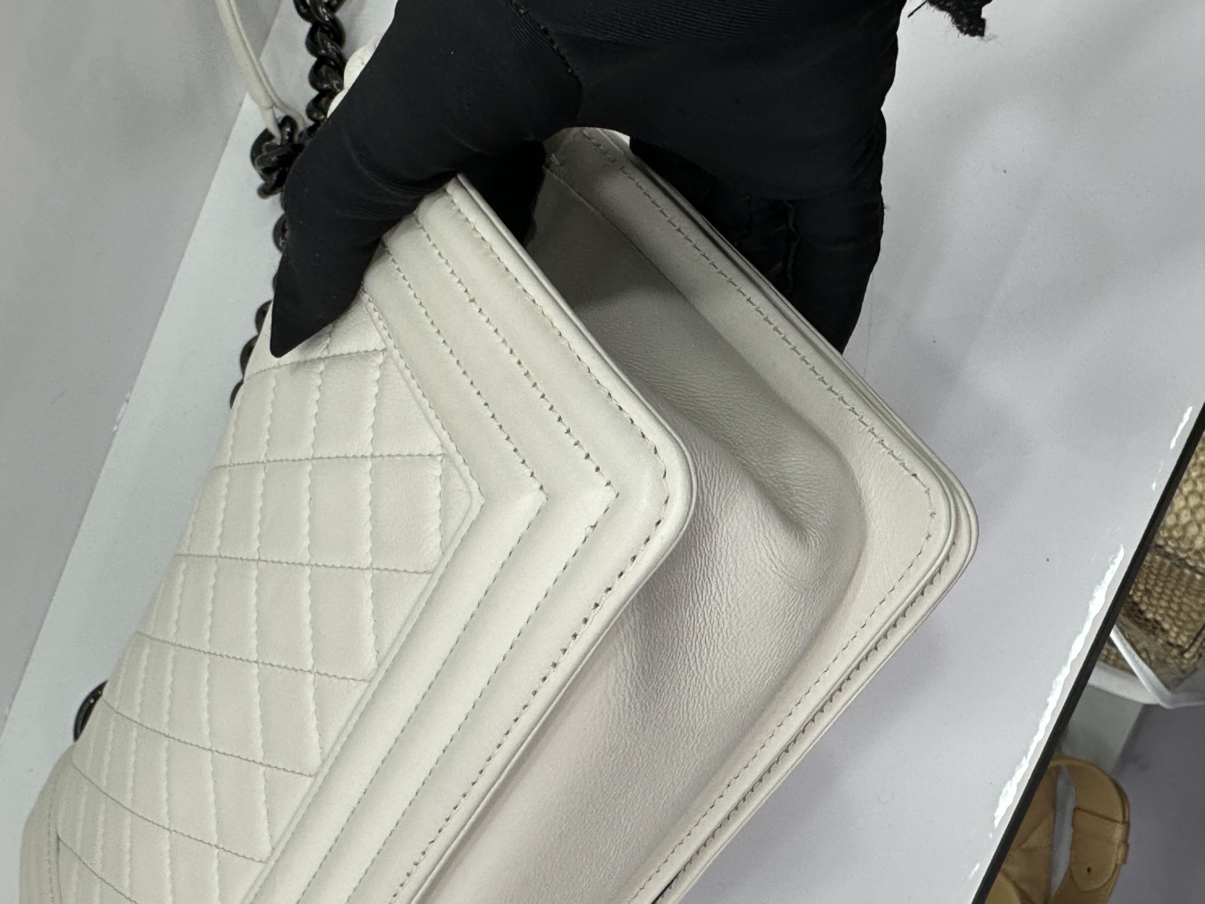 直播貨品 |  [1個-$100 2個-$300］EE103