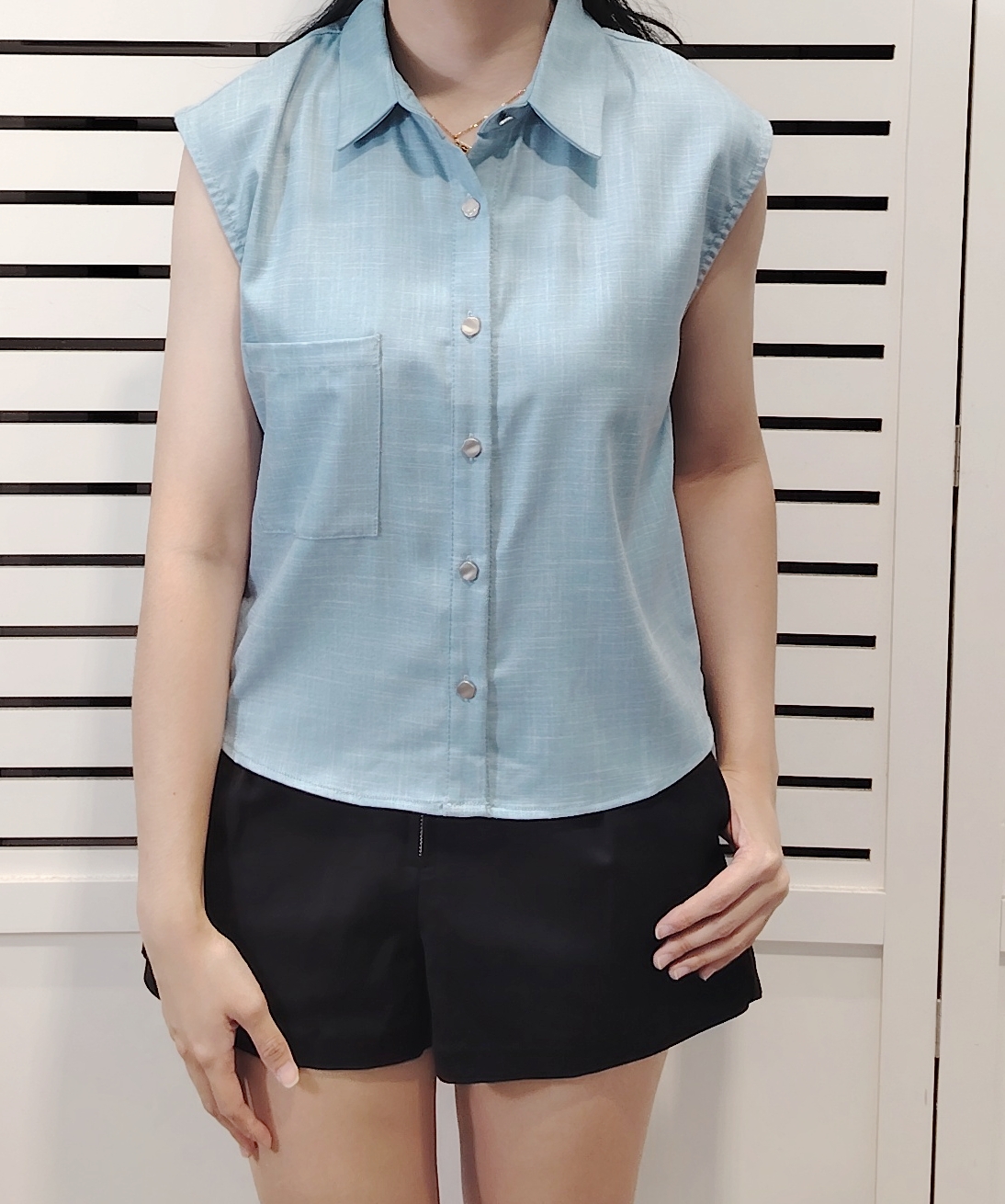 SA25027 Sleeve Less Shirt