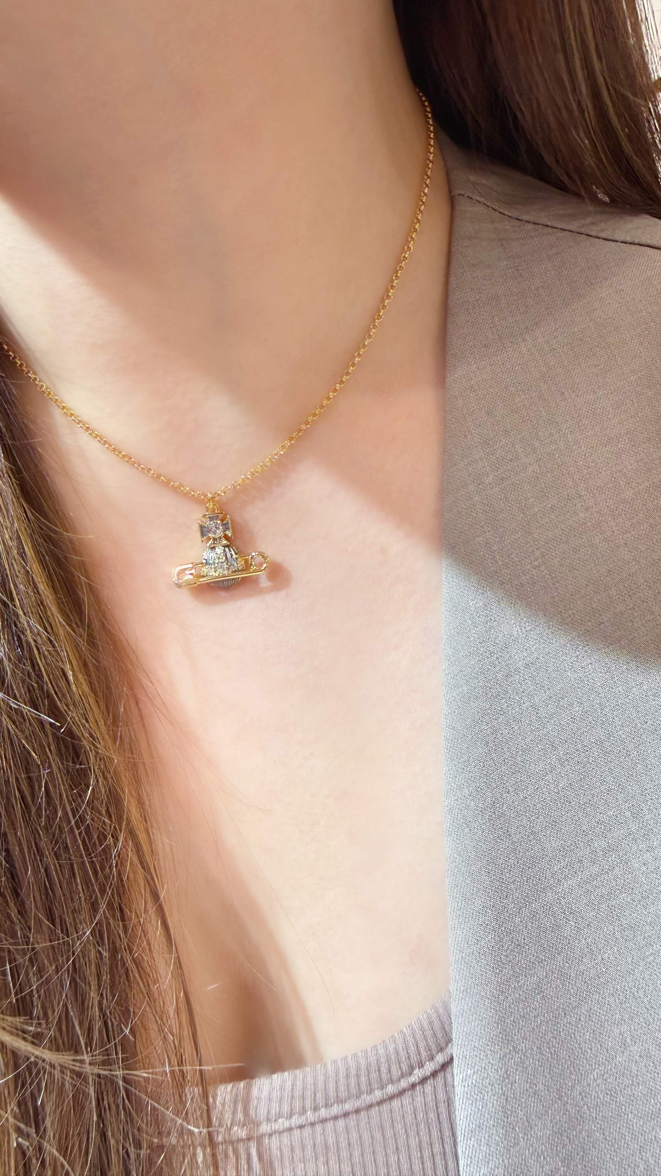 VW Kitty necklace dark grey/g