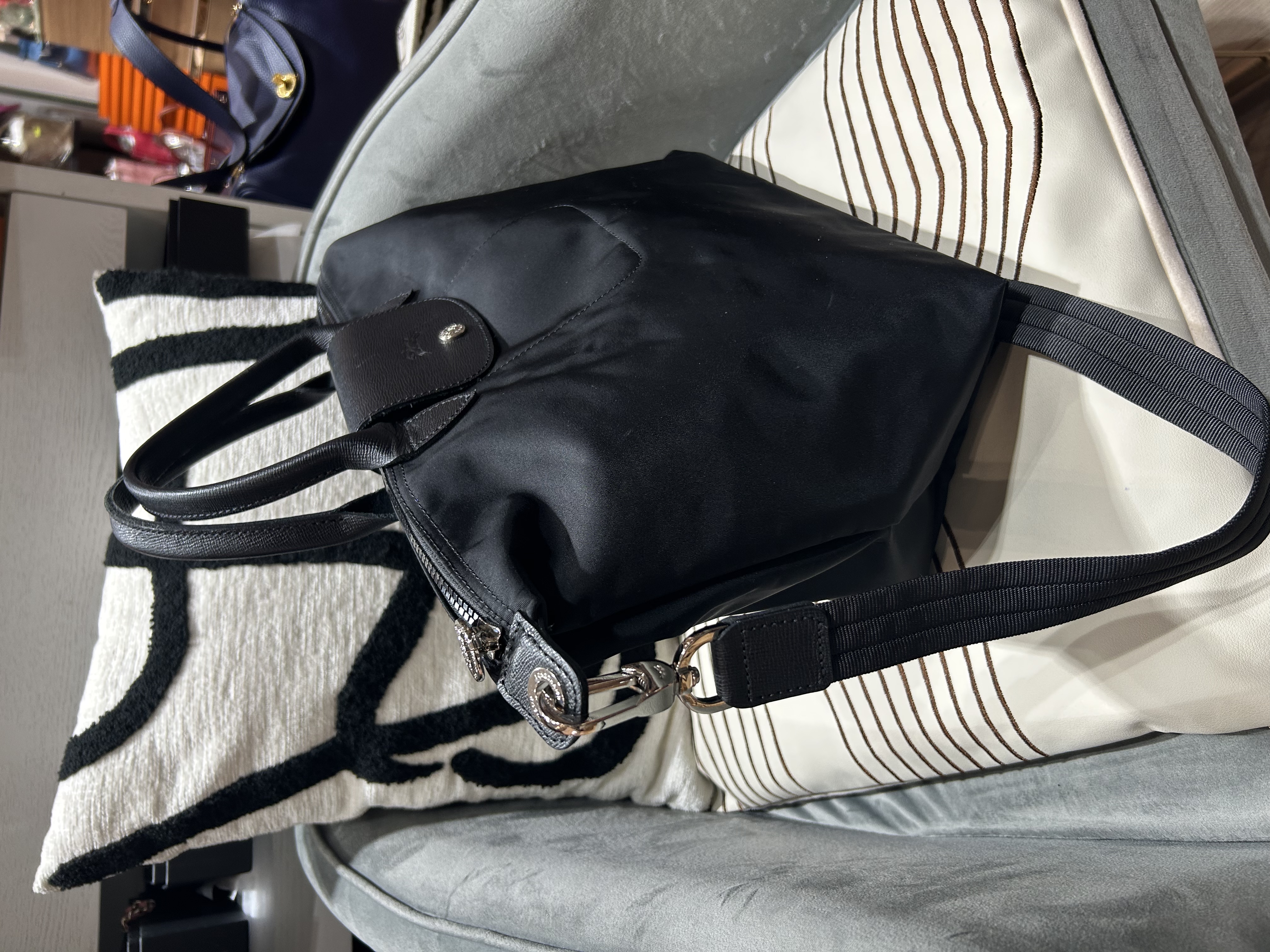 Longchamp Nylon Crossbody Bag Black 100%Authentic, 98%New