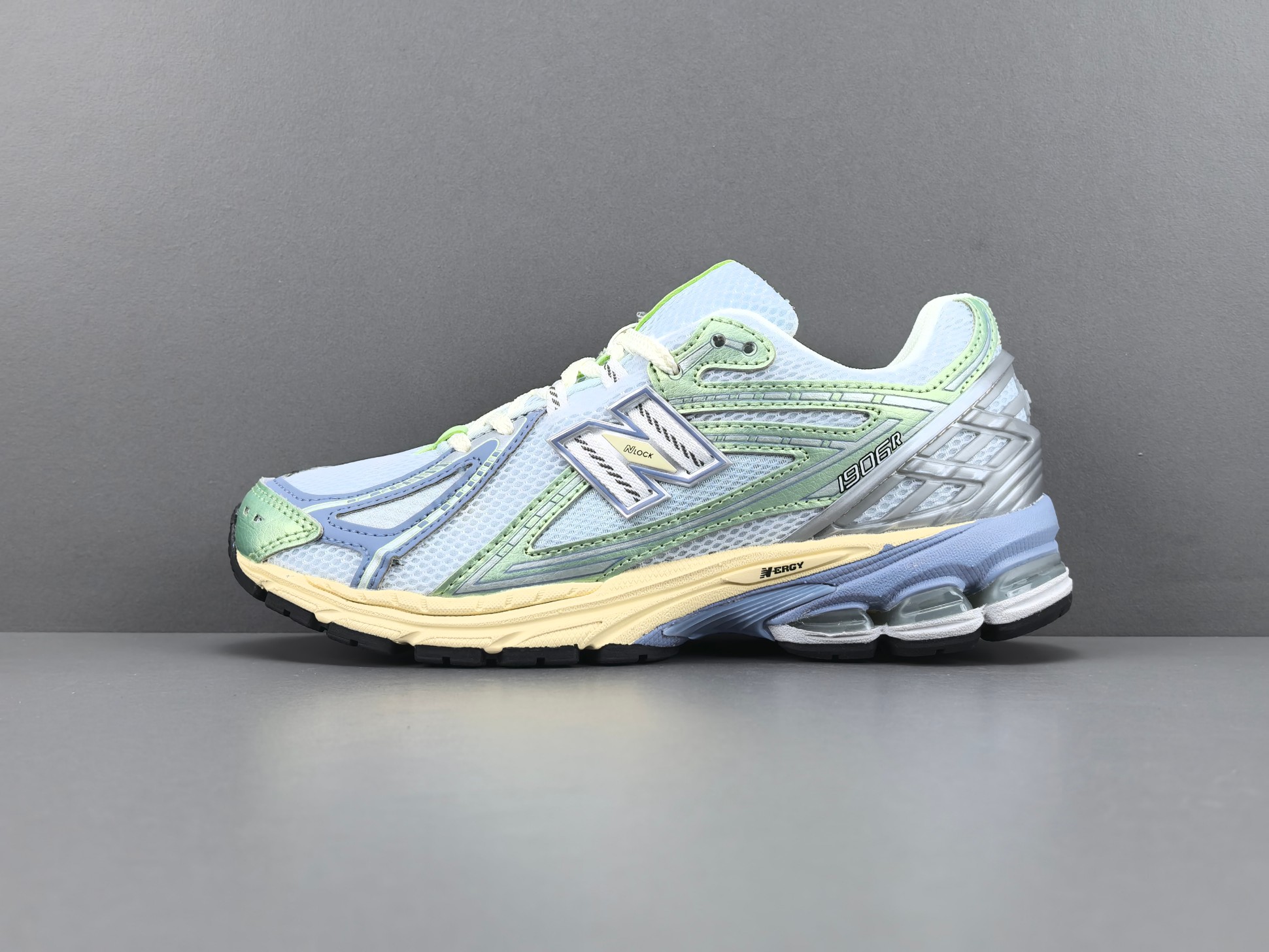 New Balance 1906R U1906RNE