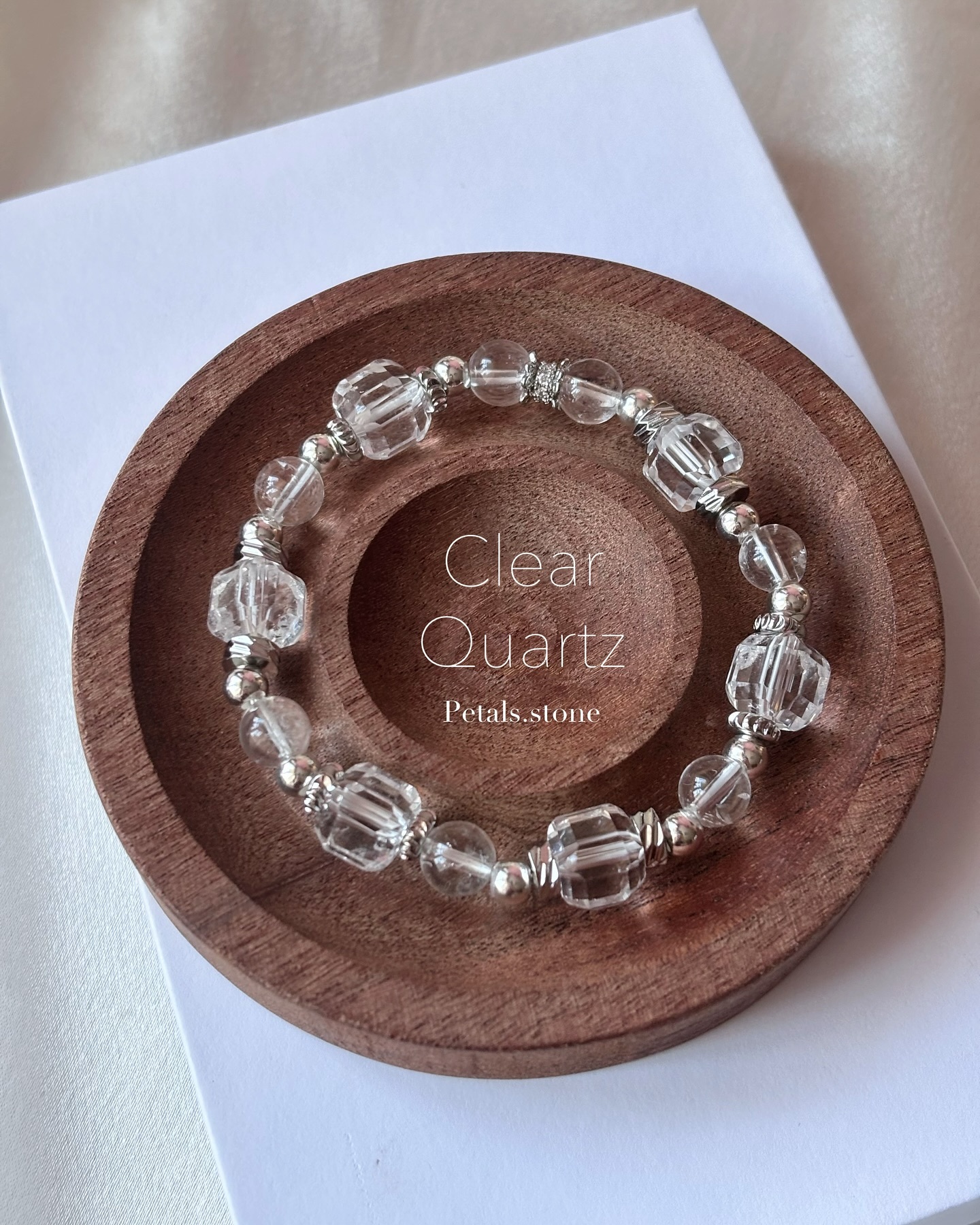 ₊˚¢ℓєαя qυαятz ‧🕊️⊹ ♡