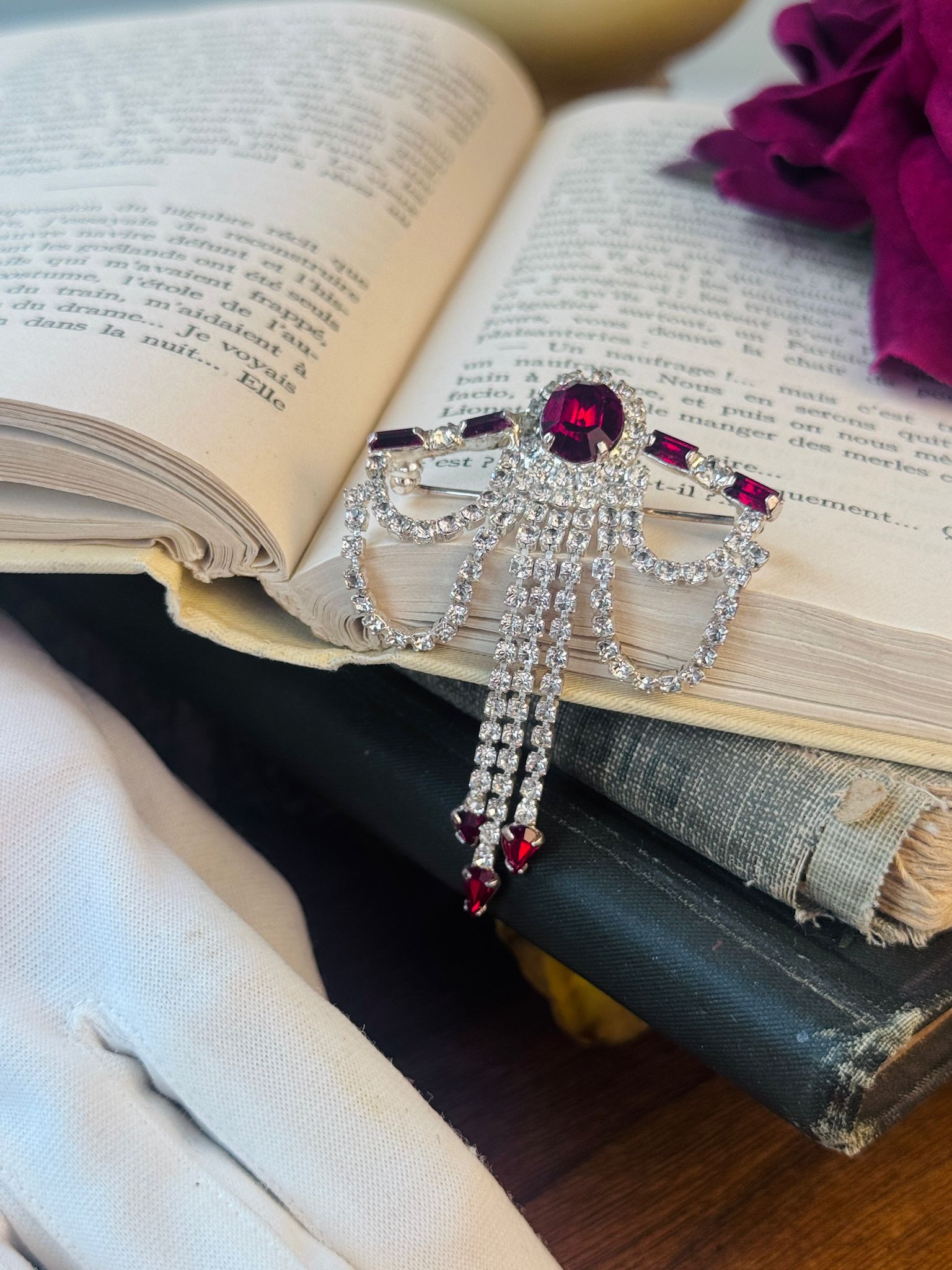 Vintage Mid-Century Art Deco Style Ruby Red Rhinestone Brooch(MT2589-11)