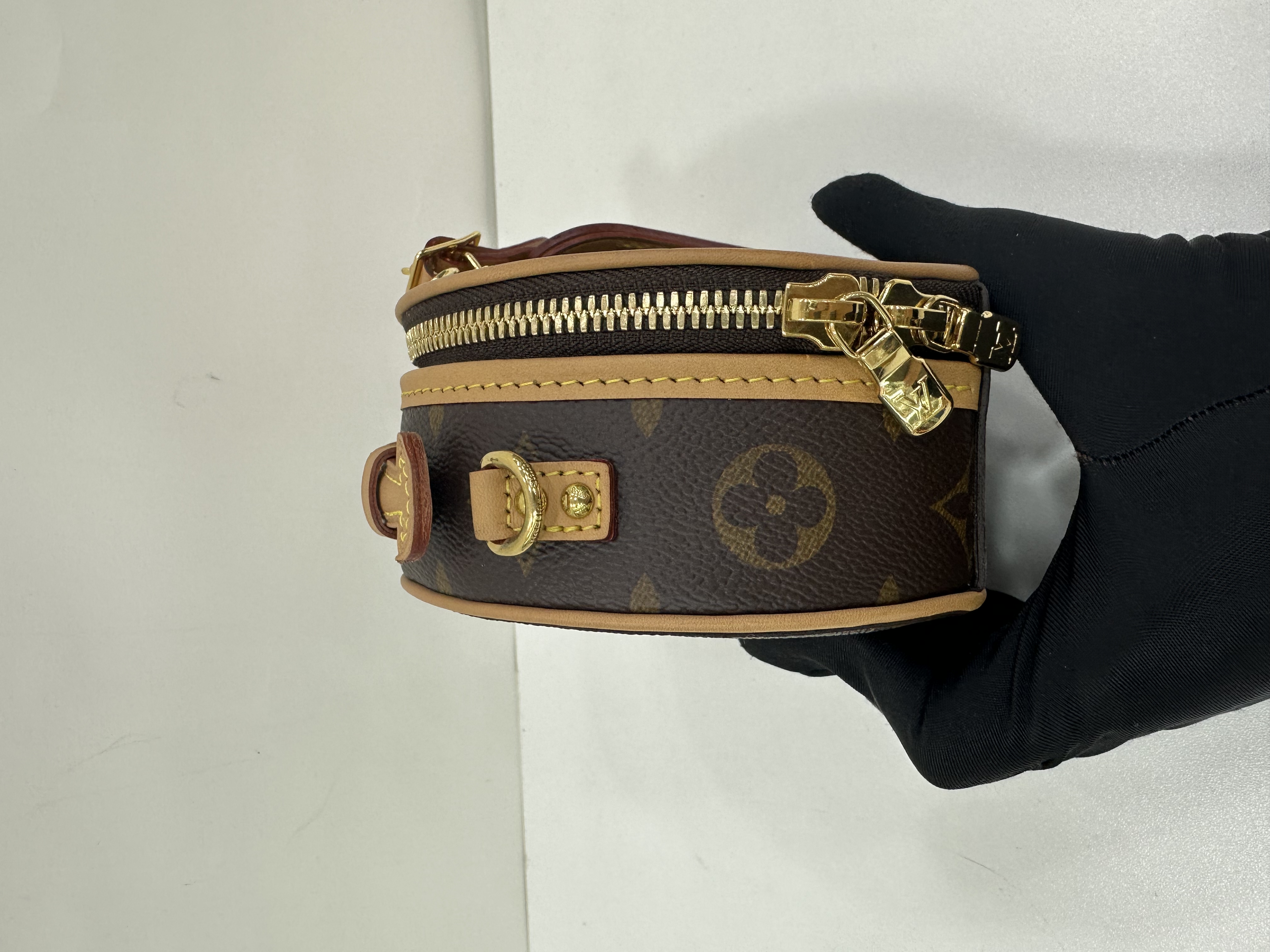 直播貨品 |  [1個-$100 2個-$300］GG07