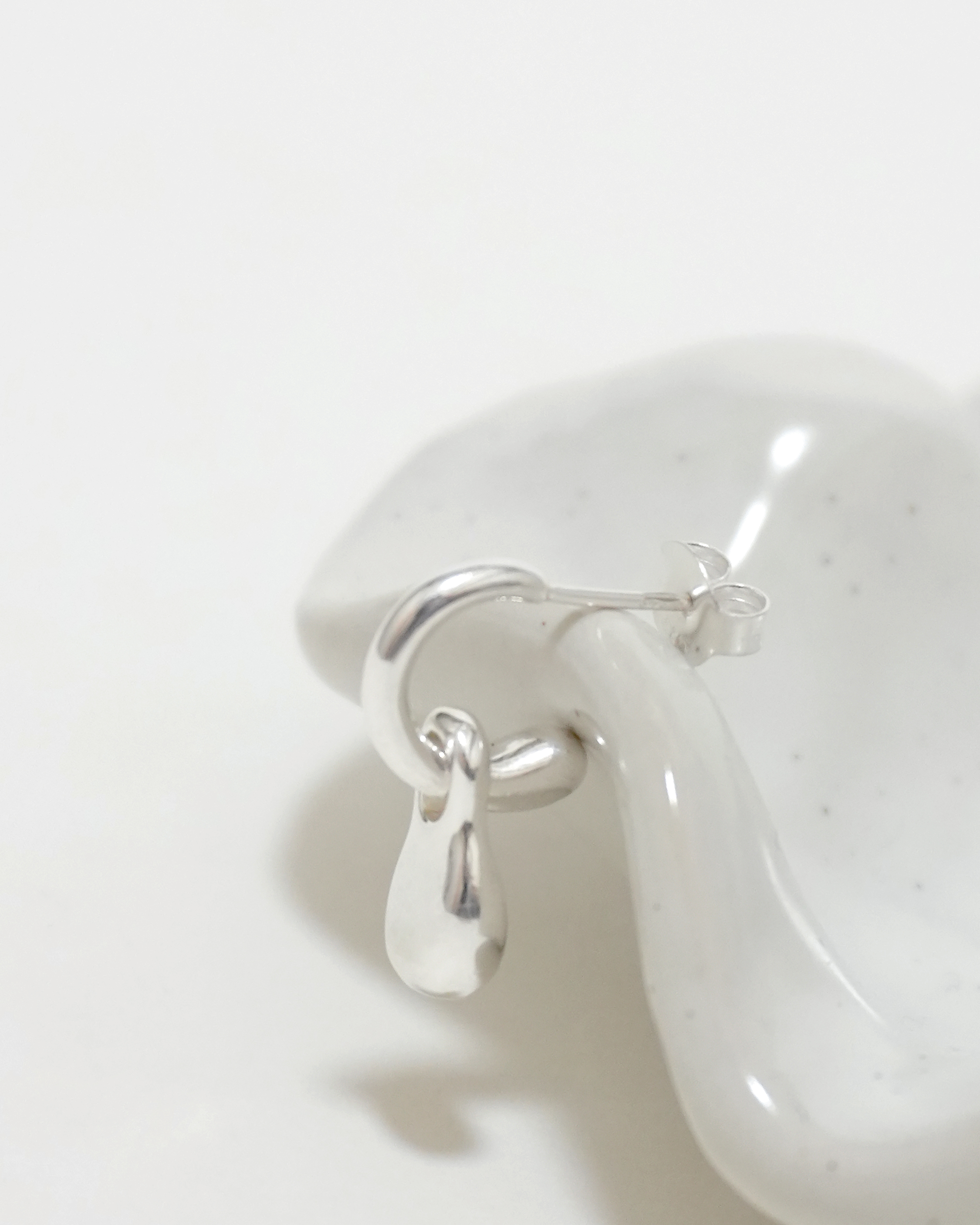 Glossy Flow Pendant Earrings