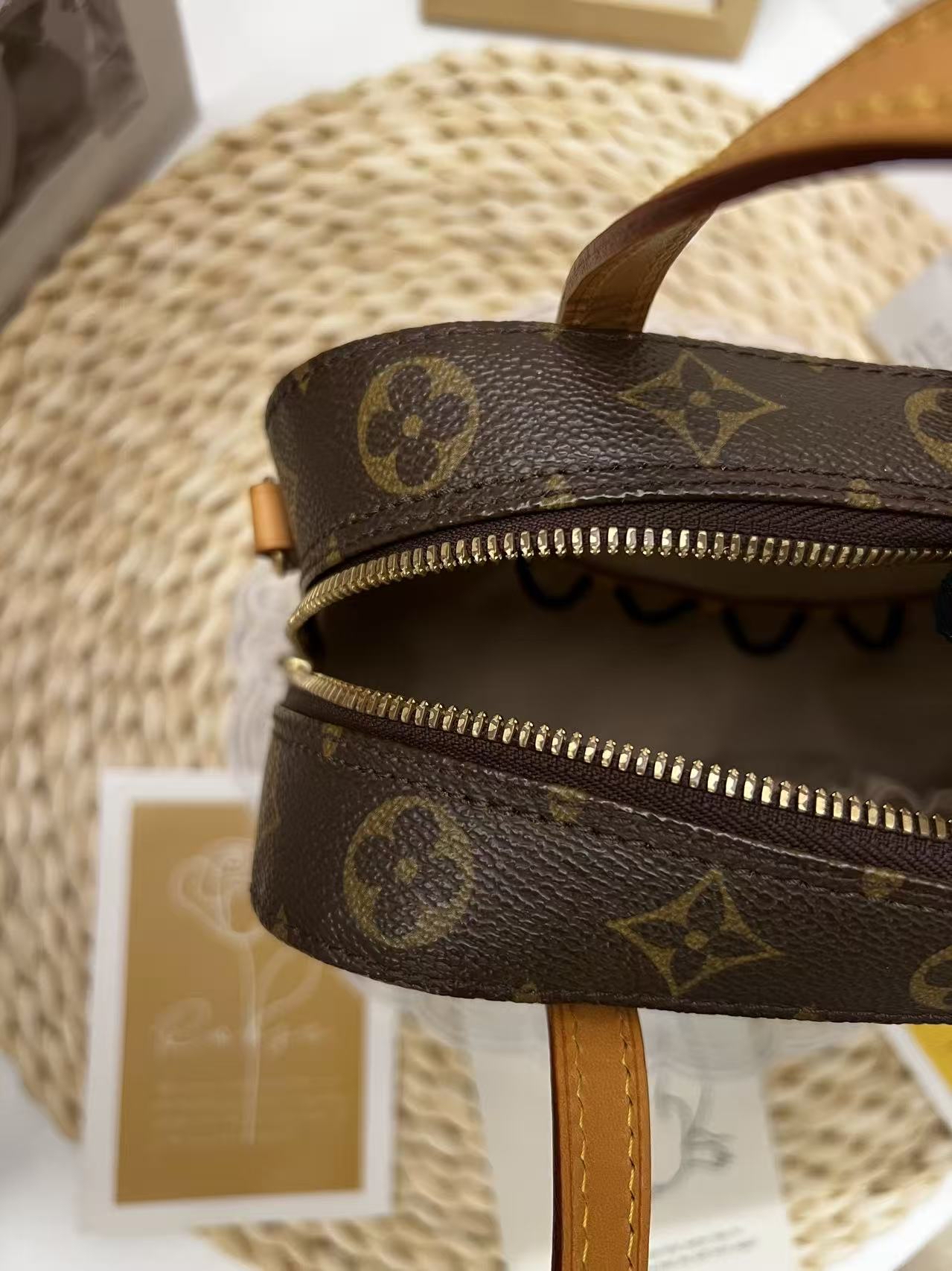 Louis Vuitton Monogram Spontini Bag（豆腐包）
