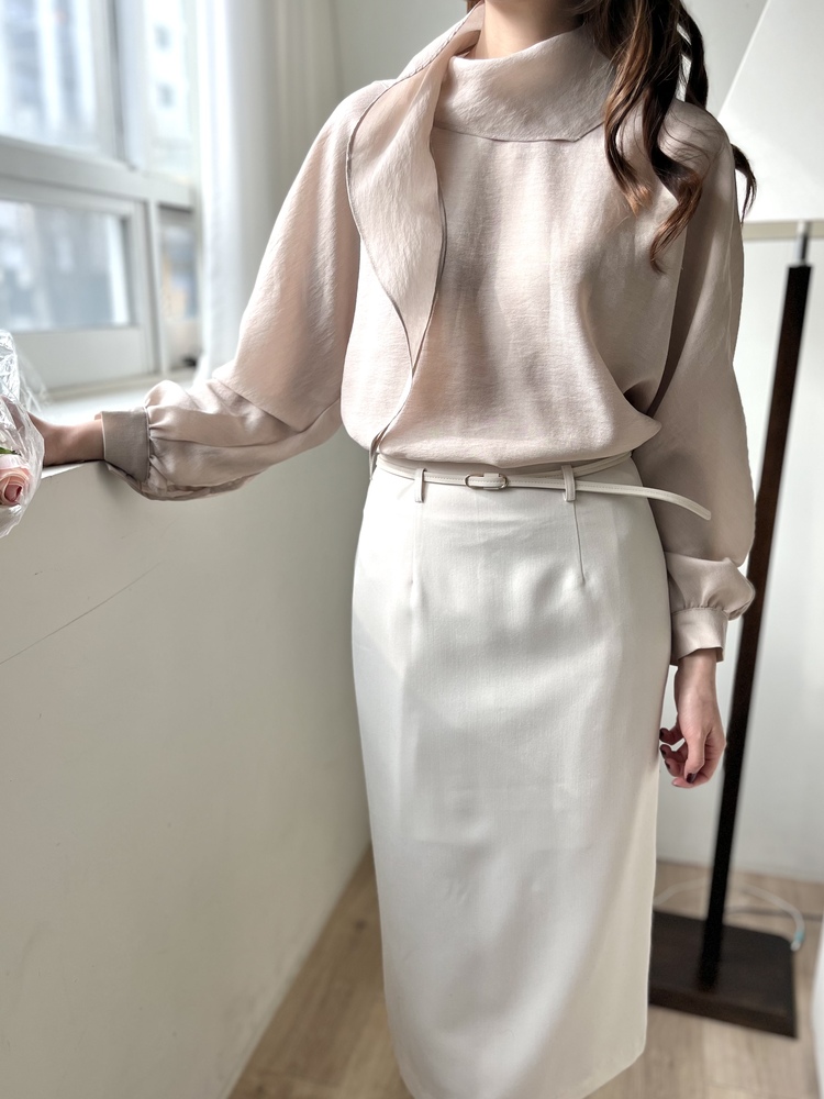 Scarf-Tie Elegance Blouse (Dusty Pink)