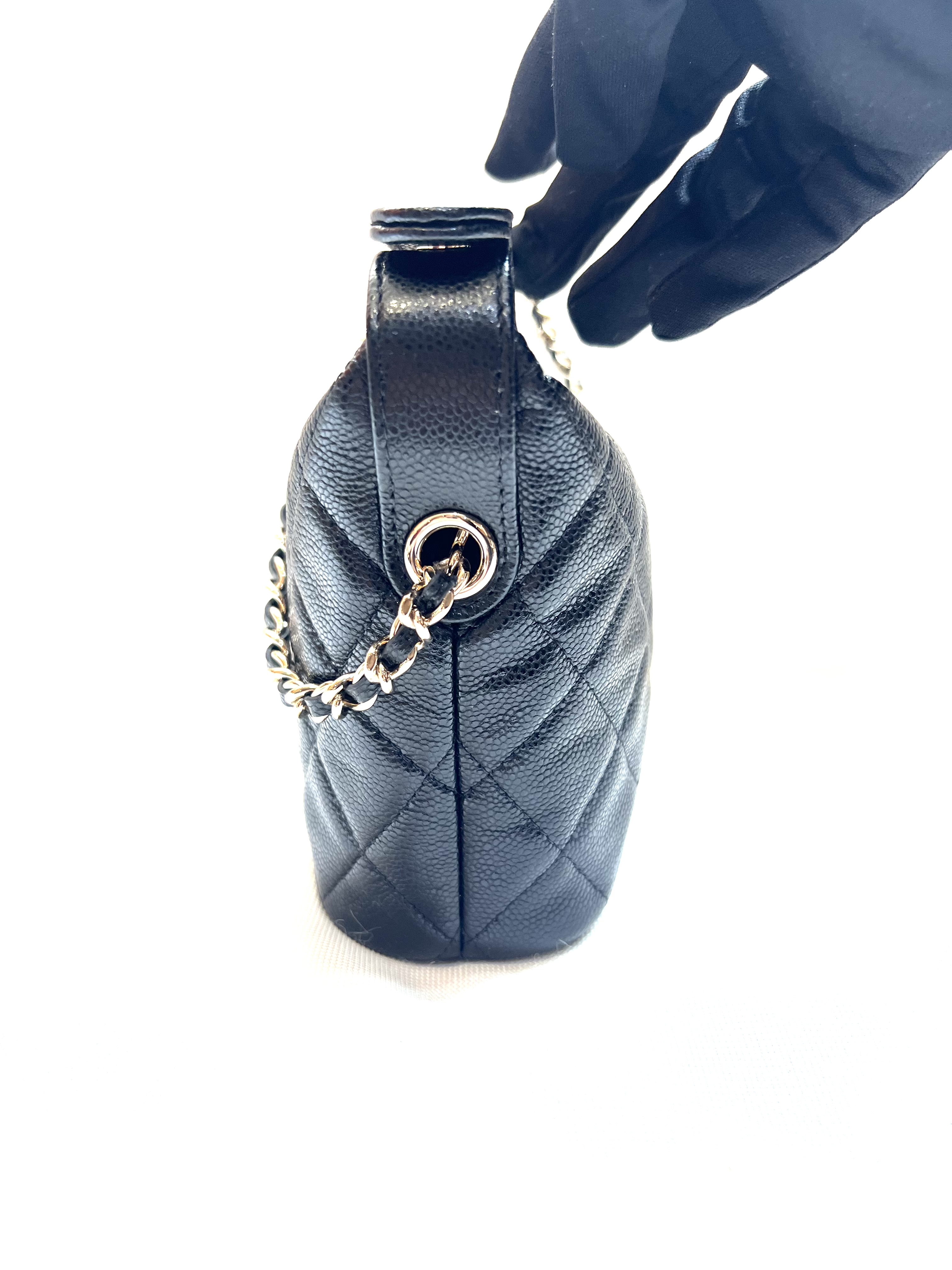 Pre-Owned CHANEL Hobo Bag / Product Code: 26041640