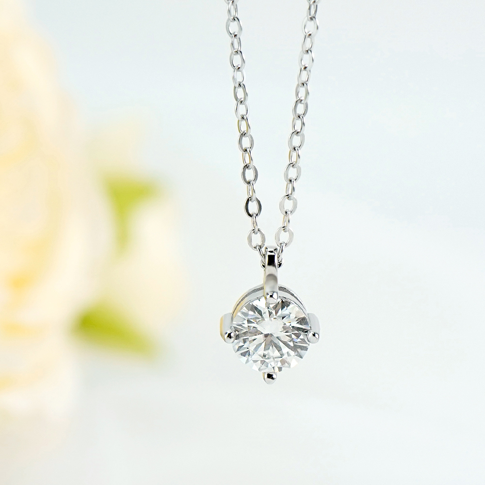 📦訂購 台灣限定 STORY 故事銀飾 北極星一克拉單鑽莫桑石純銀頸鏈