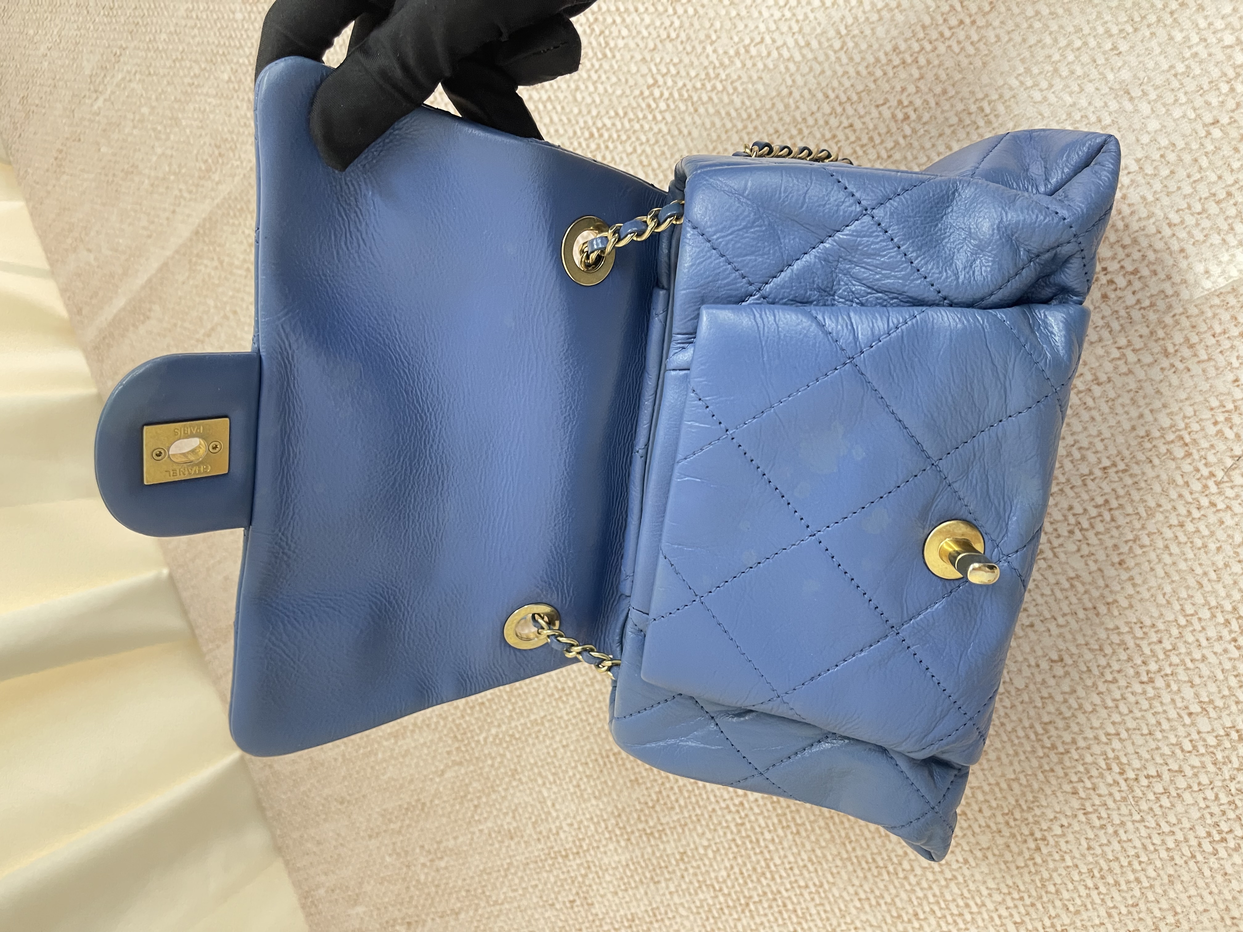 Pre-owned Chanel City Flag Bag/ Product Code: 26051602