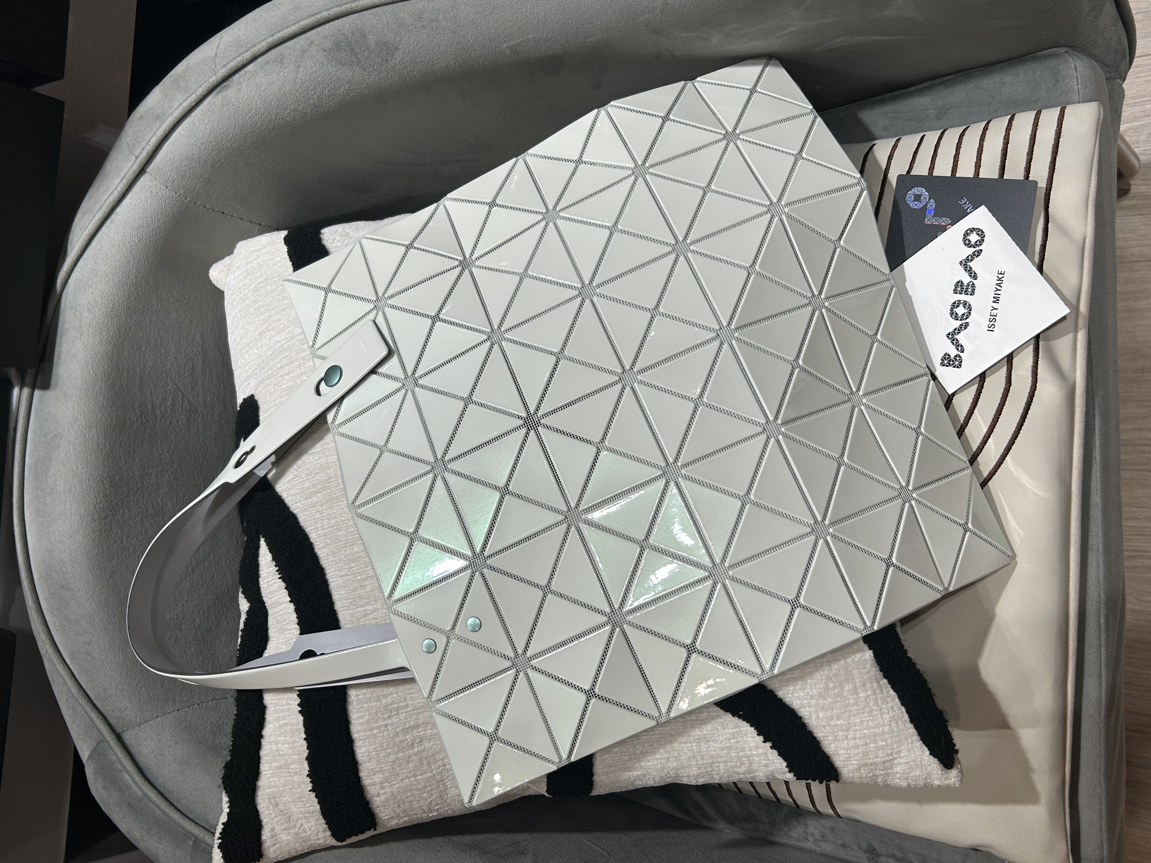 未使用品 Issey Miyake Bao Bao Tote Bag 100%Authentic, Unused 未使用品 ☑️ certificate ☑️Dust bag