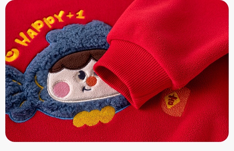 部分現貨🧨新年款預訂🧨兩色年年有魚卡通毛毛刺繡貼花抓絨衛衣