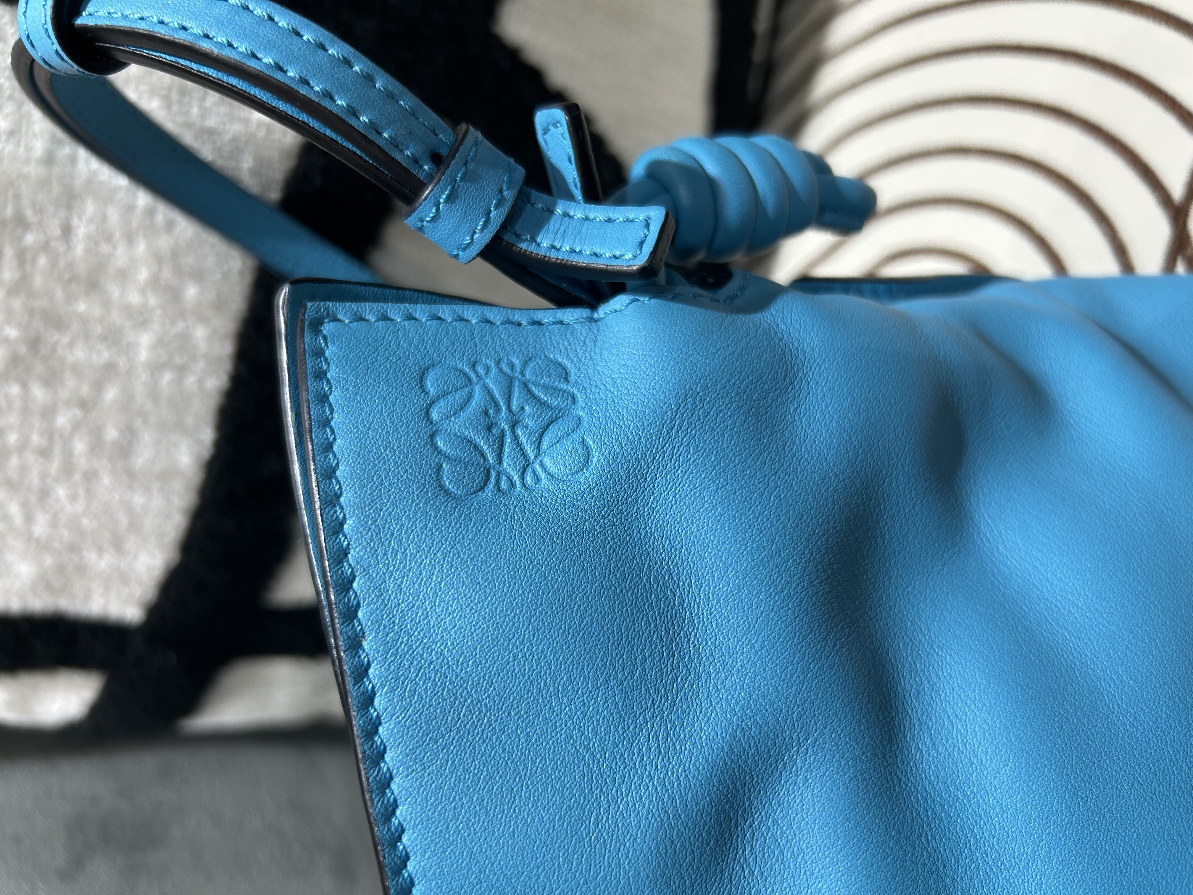 LOEWE Flamenco Small Shoulder Bag calfskin  100%Authentic ,98%new ✅Dust bag ✅booklet 