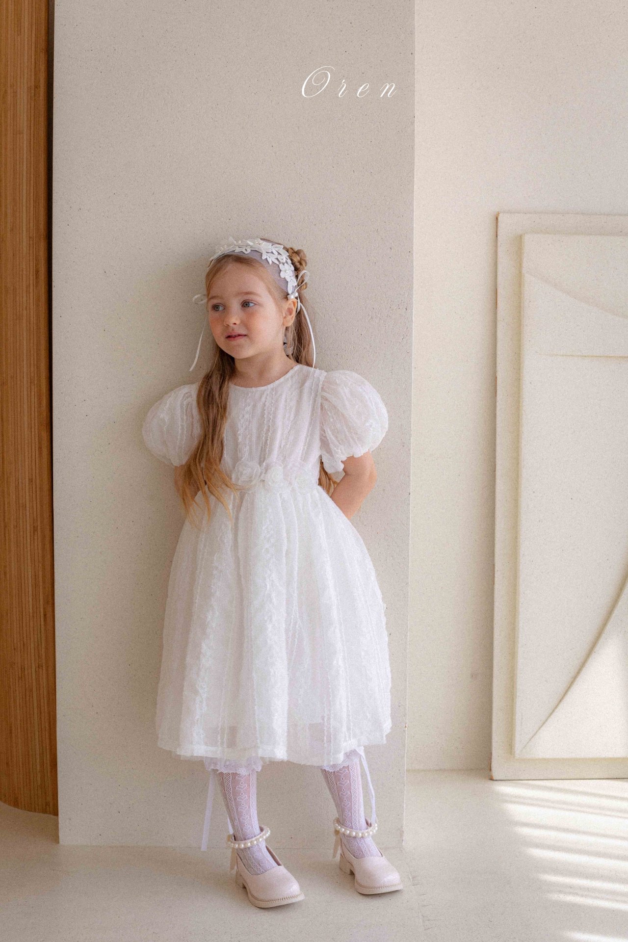 ☀️預訂 韓國直送☀️🇰🇷Oren Edel Pure蕾絲紋理花卉腰帶泡泡袖包屁裙/連身裙