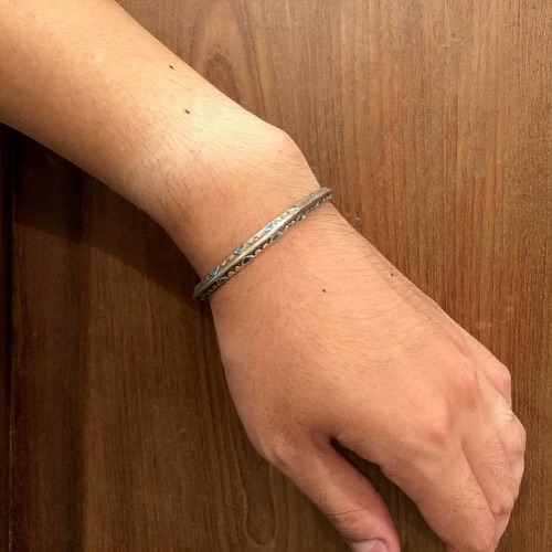 🇯🇵 Designer Brand Triangle Turquoise Bangle