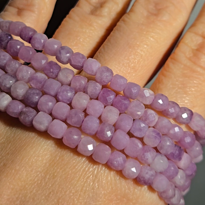 Faceted lepidolite bead bracelets - JW84