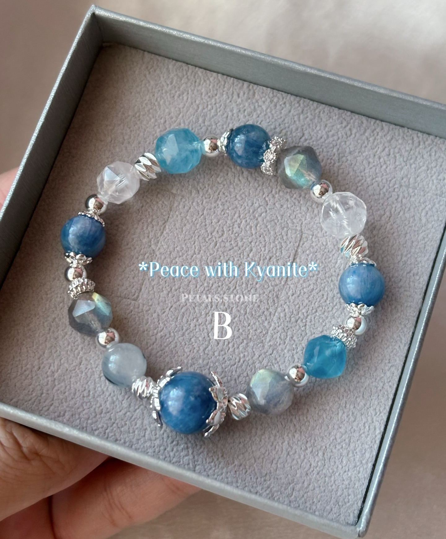 💙𝘗𝘦𝘢𝘤𝘦 𝘸𝘪𝘵𝘩 𝘒𝘺𝘢𝘯𝘪𝘵𝘦☻