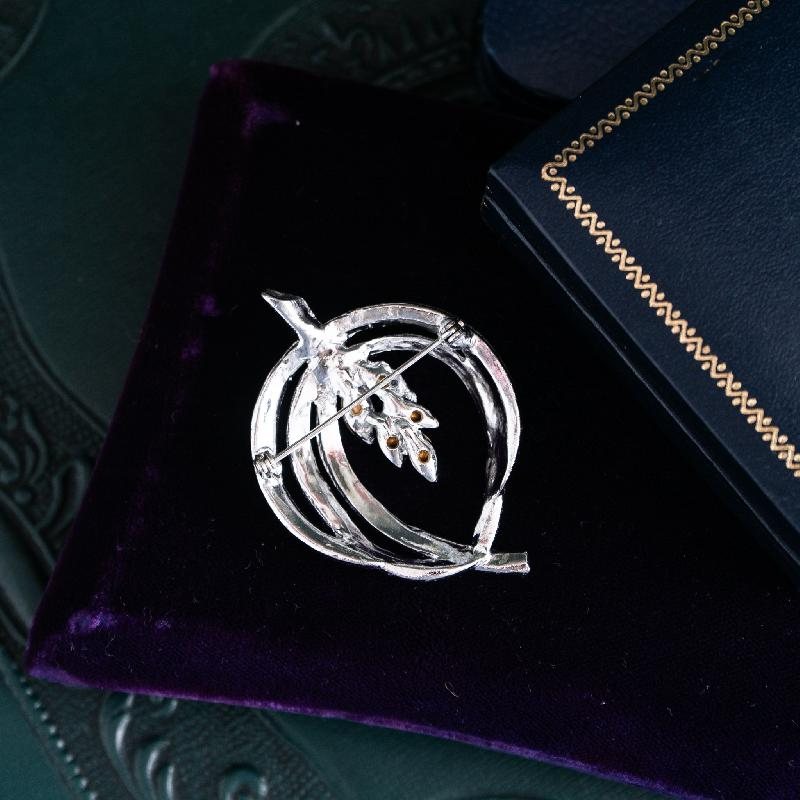 C.a. 1950s Sparkling Rhinestone Leaf Swirl Pin (MW164)