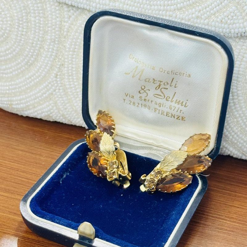 Vintage C.a. 1960s Amber Glass Golden Leaves Clip Earrings
