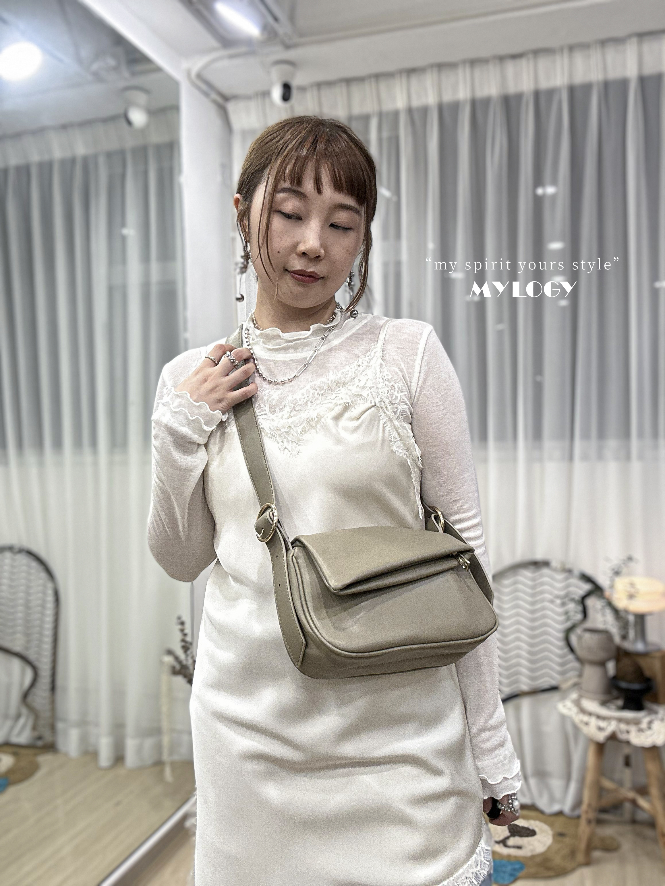 ＜港版STAND OIL．正宗香港製造包包＞ Sydney 2 ways 空姐包 (內付2種長度可調較式揹帶)