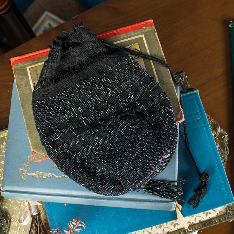 c.a. 1920-30s European Art Deco Micro-beading Reticule Drawstring Bag (EZ194)