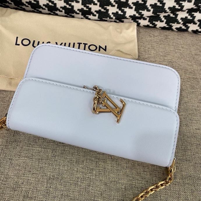 【預訂貨品】LV藍色woc 💳芯片款