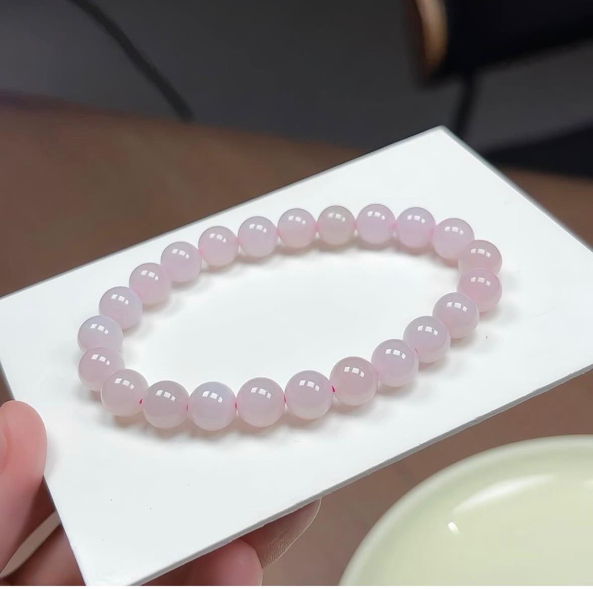 8mm 藕粉色和田玉手串