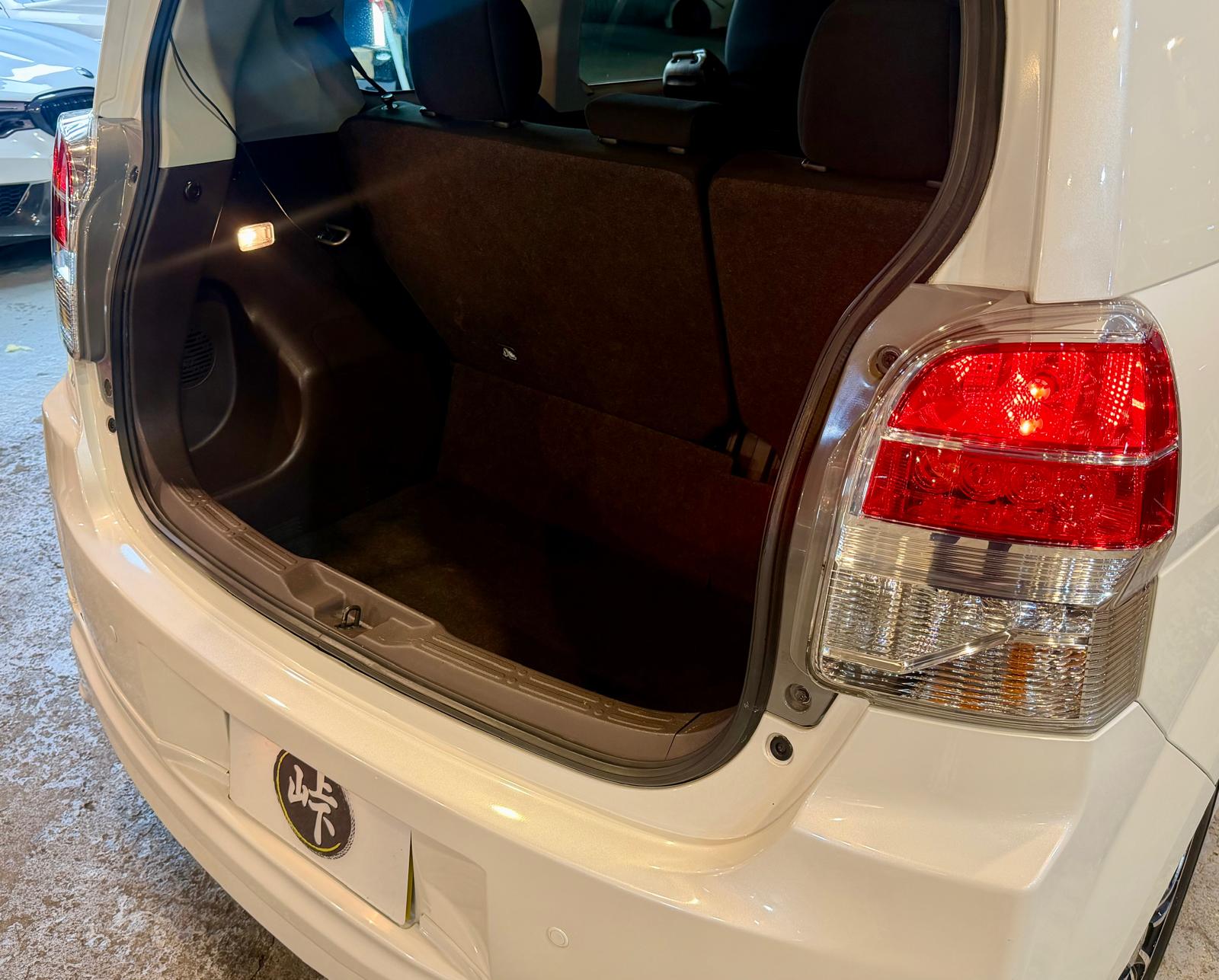Toyota SPADE 1.5 Modellista 2015