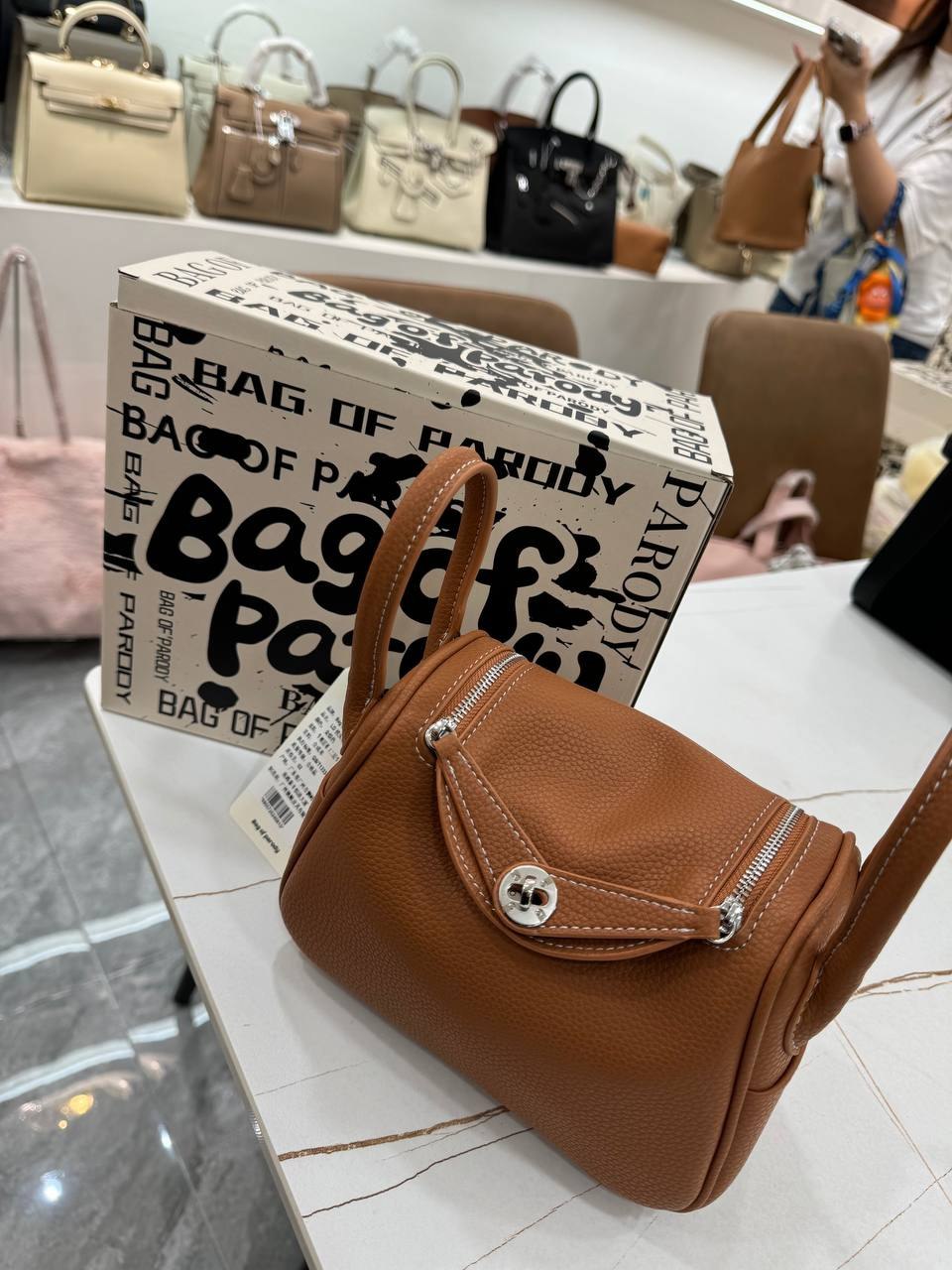 Bag of parody 真皮Mini Lindy