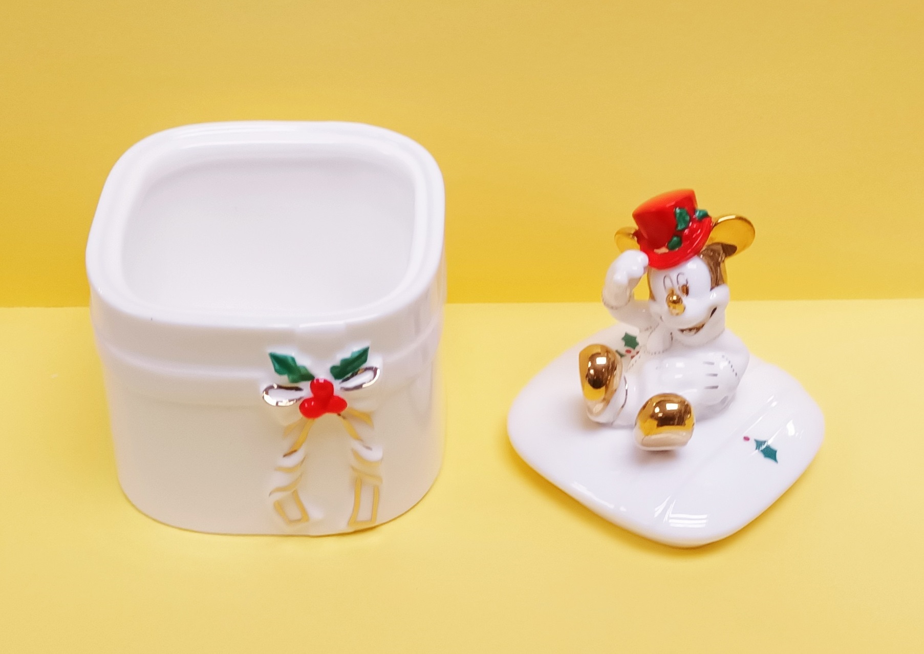 XMAS COVERED BOX 聖誕風格設計有蓋收纳瓷器 Mickey Mouse    (KD-32)