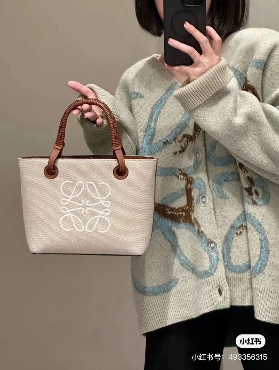 Loewe 罗意威 Anagram 帆布小号手提托特包