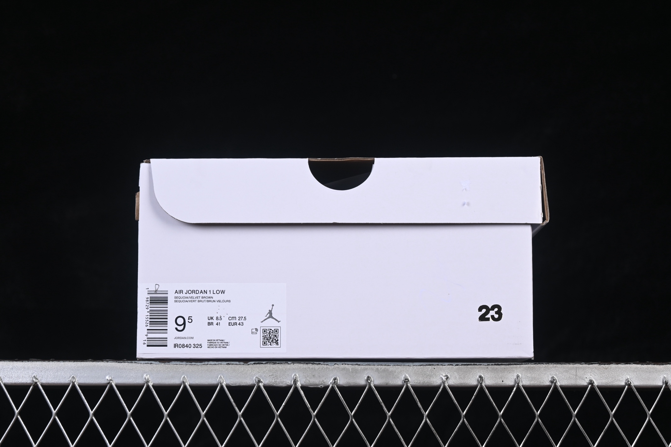 Nike Air Jordan 1 Low SE IR0840-325