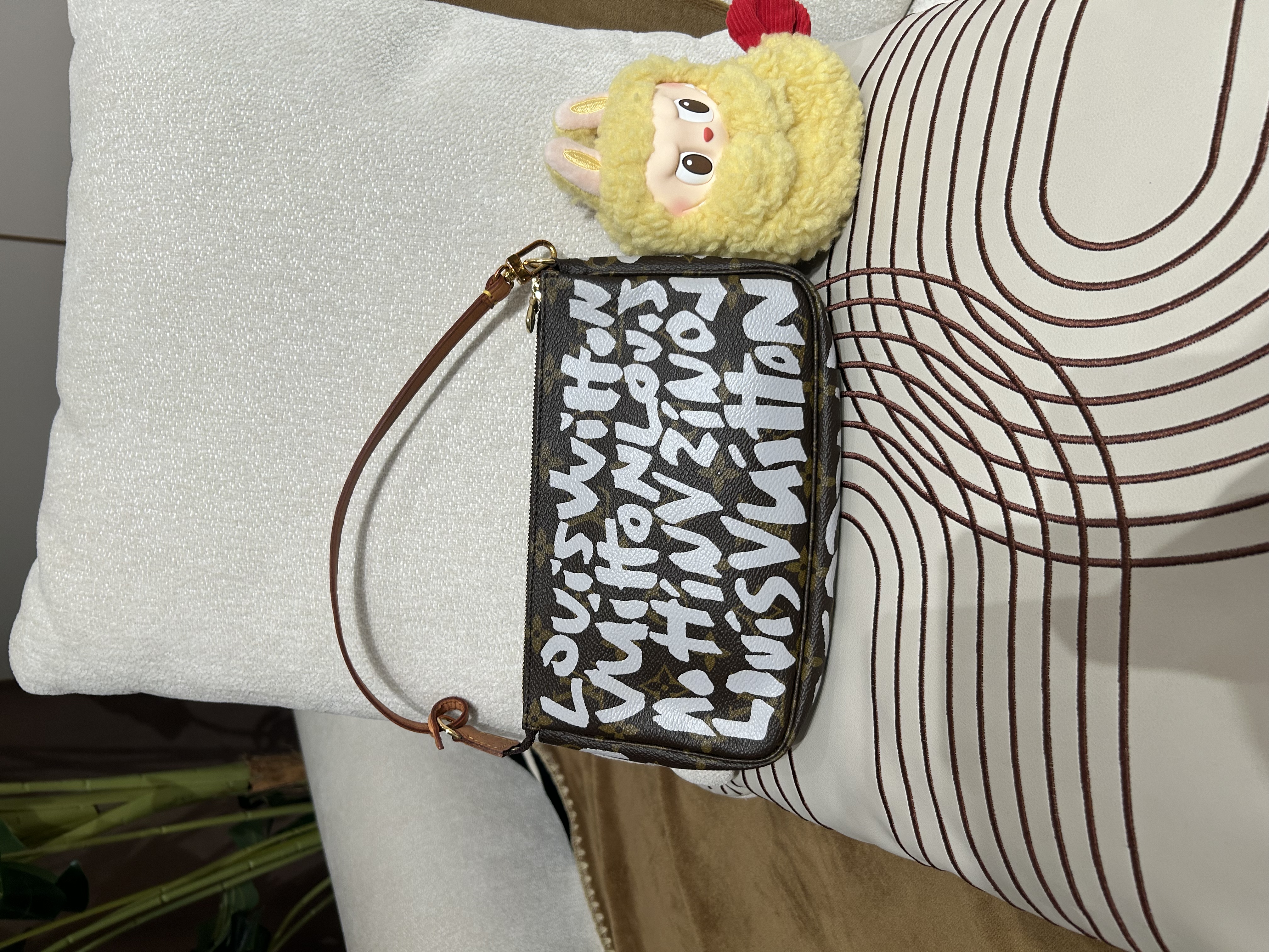 LV Stephen Sprouse Graffiti Pochette Bag 限量版 100%Authentic, 98%New ✅Dust Bag ✅Box