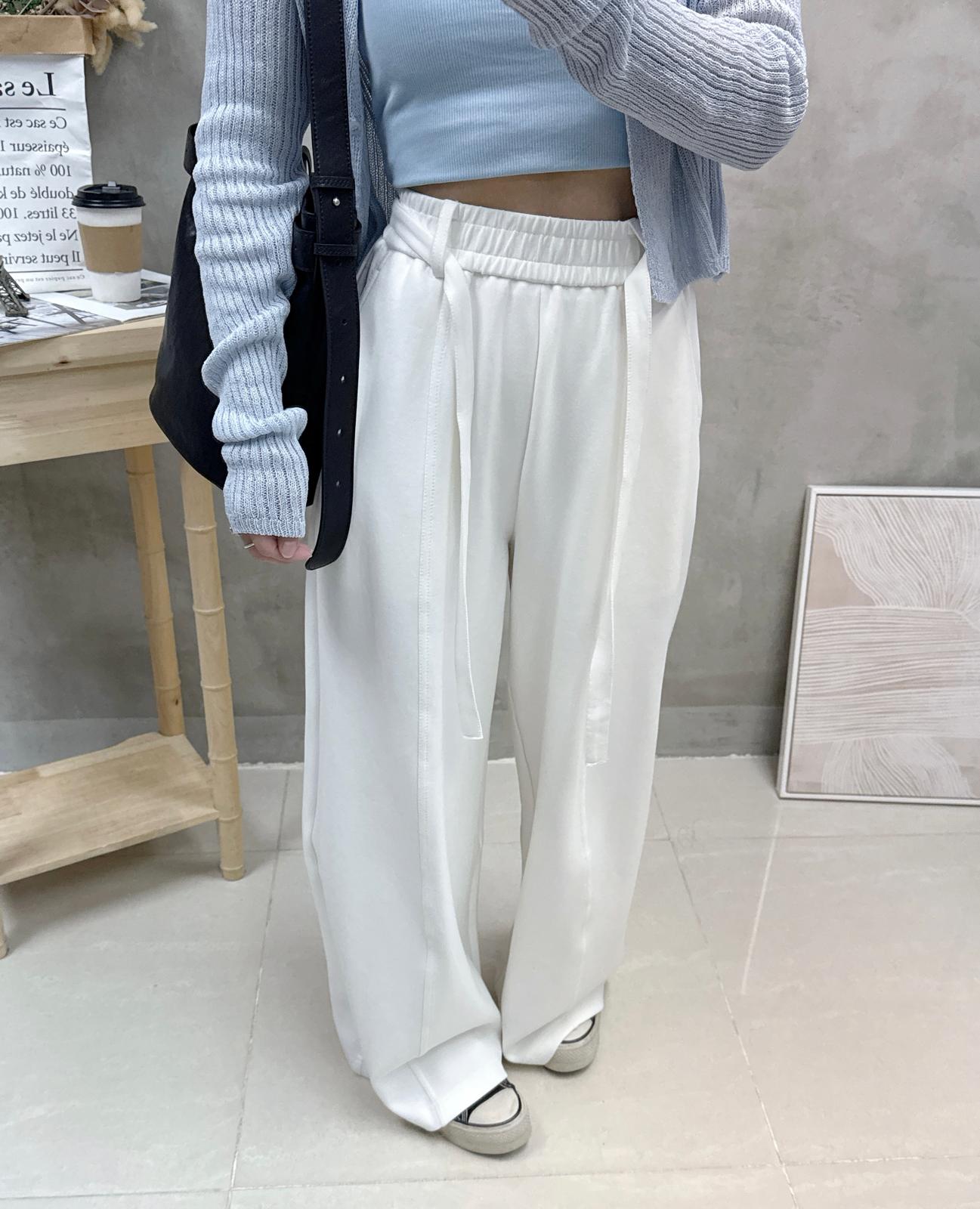 G08 暗紋短線外套