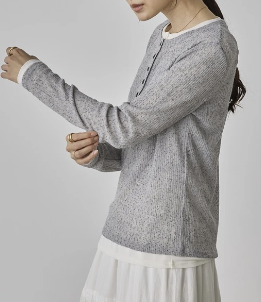 輕盈彈性網紗亨利領上衣 - 2026 流行穿搭  長䄂上衣 春夏時尚穿搭 獨特設計 成人休閒 日常穿搭 易於配搭 日本直送   #JP-I-260033