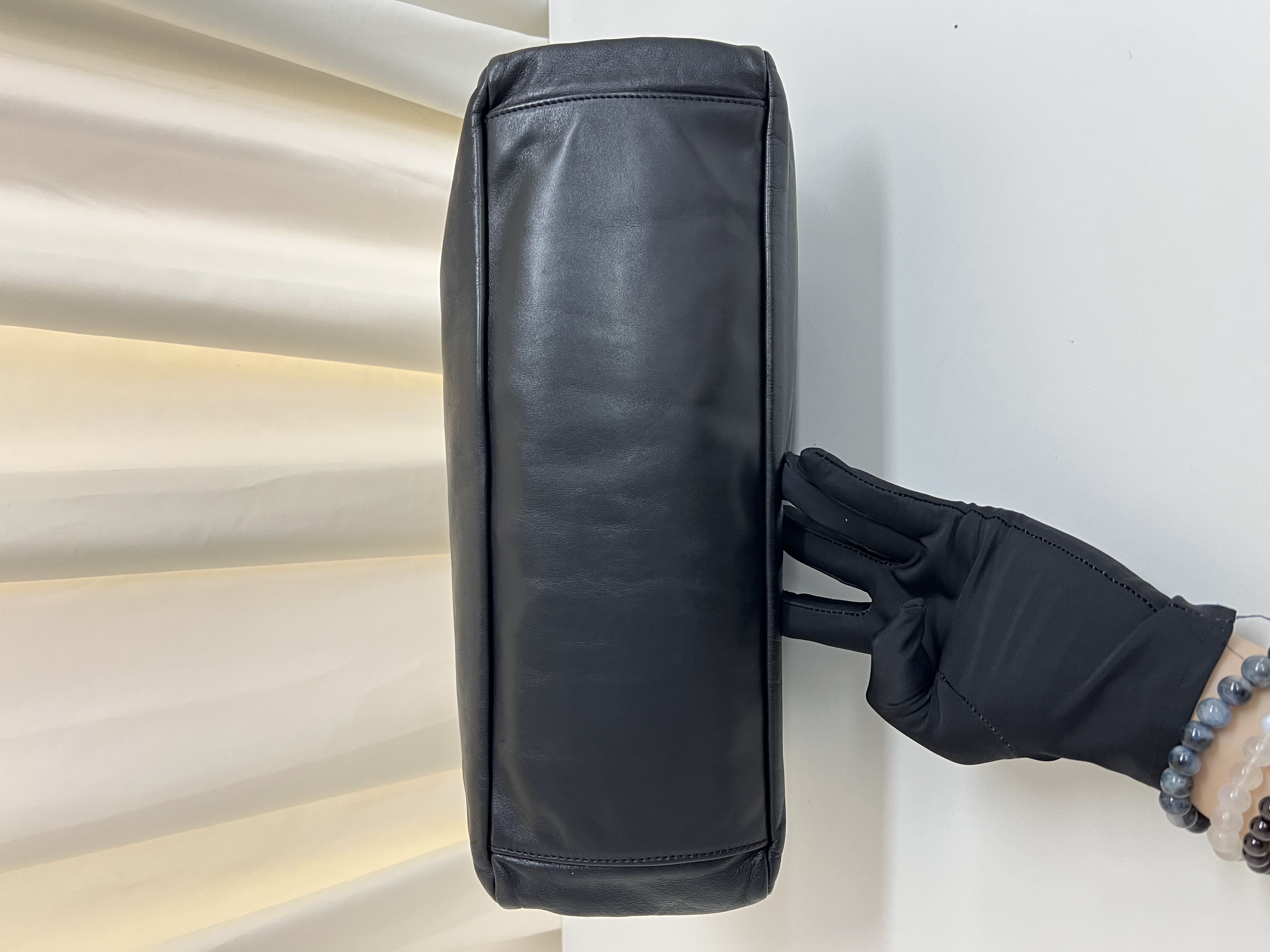 Pre-owned Chanel Rodeo Drive Hobo bag / Product Code: 26012801