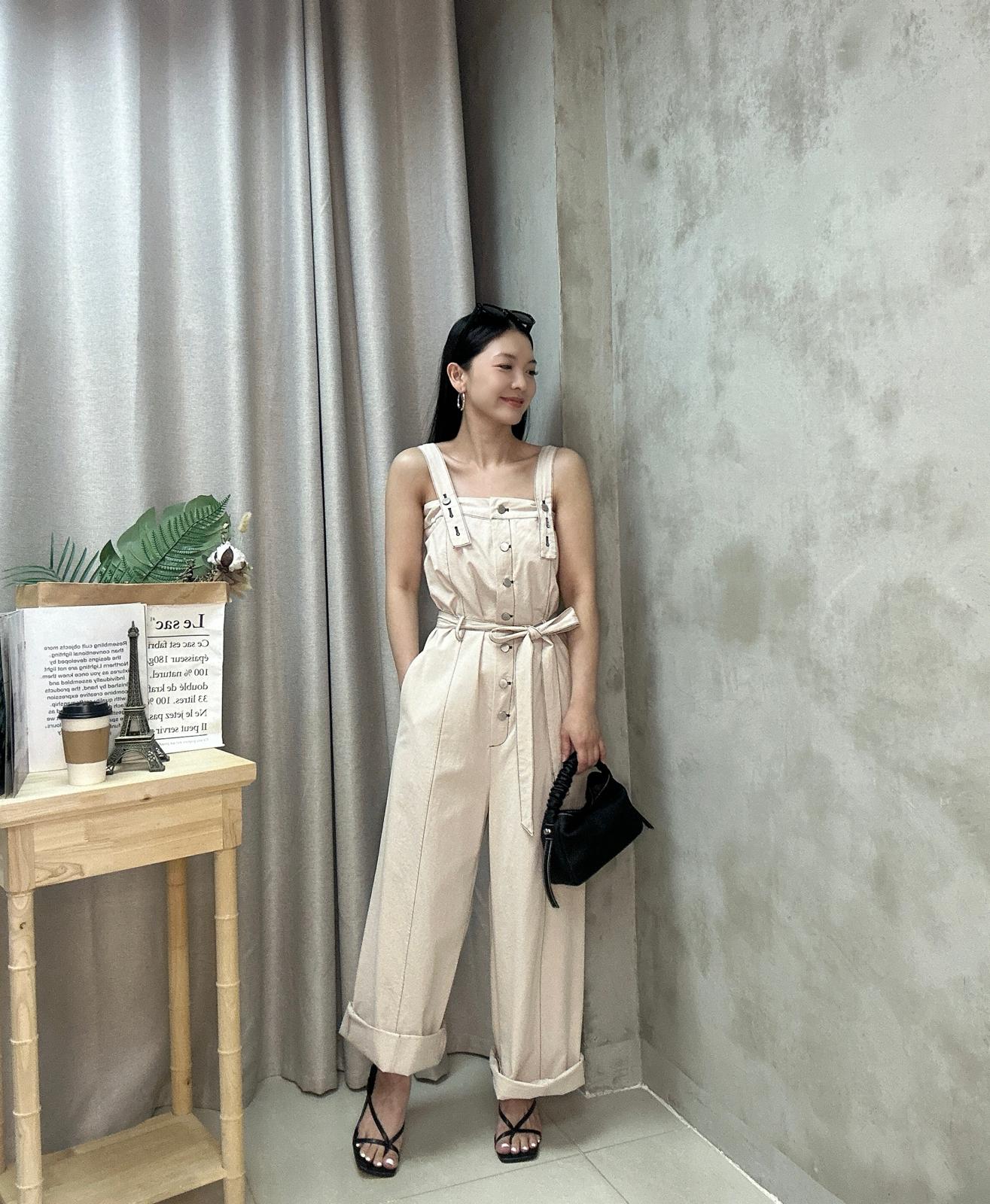 明線jumpsuit