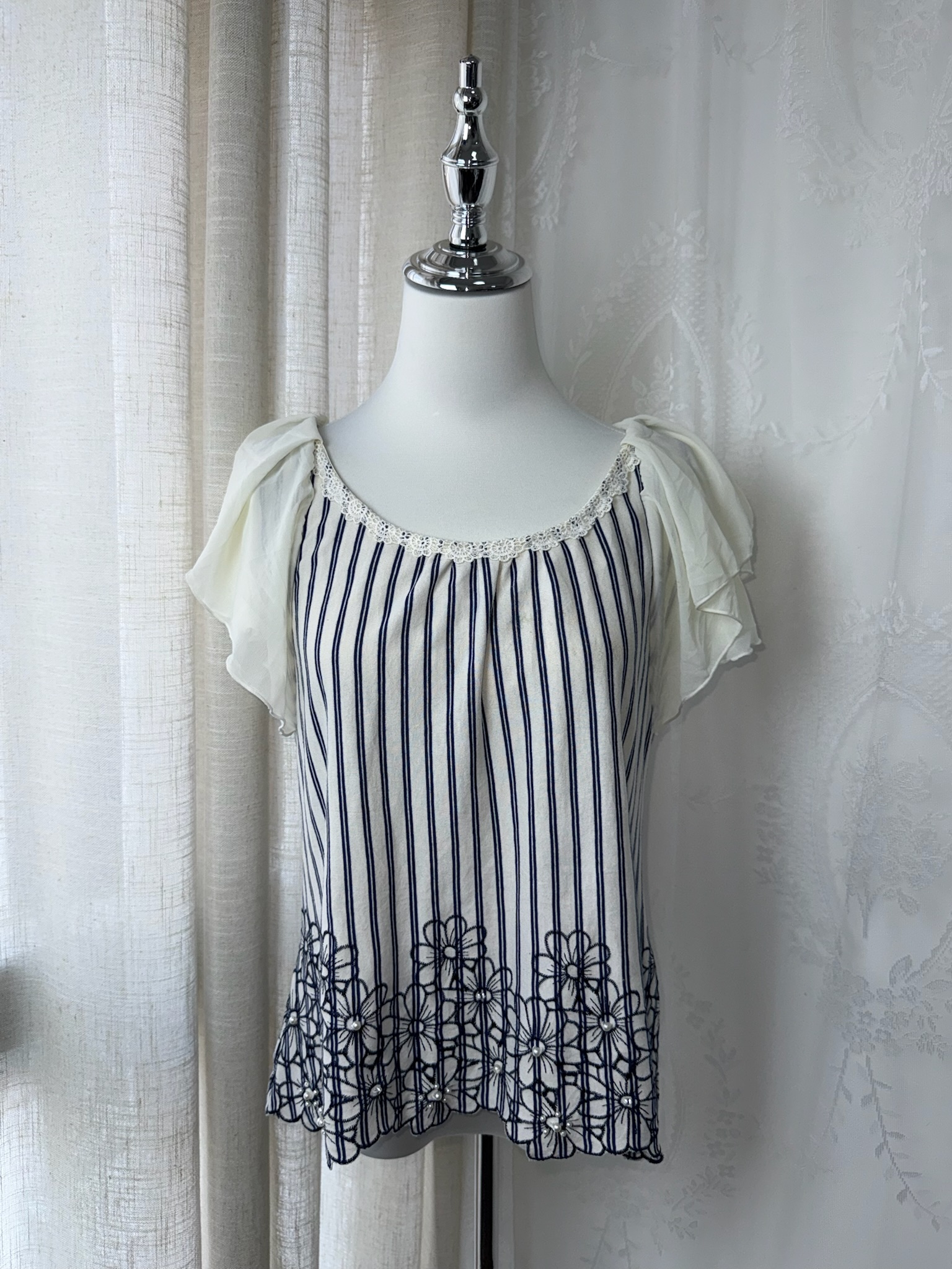 Axes Femme Striped Flutter-Sleeve Lace Top