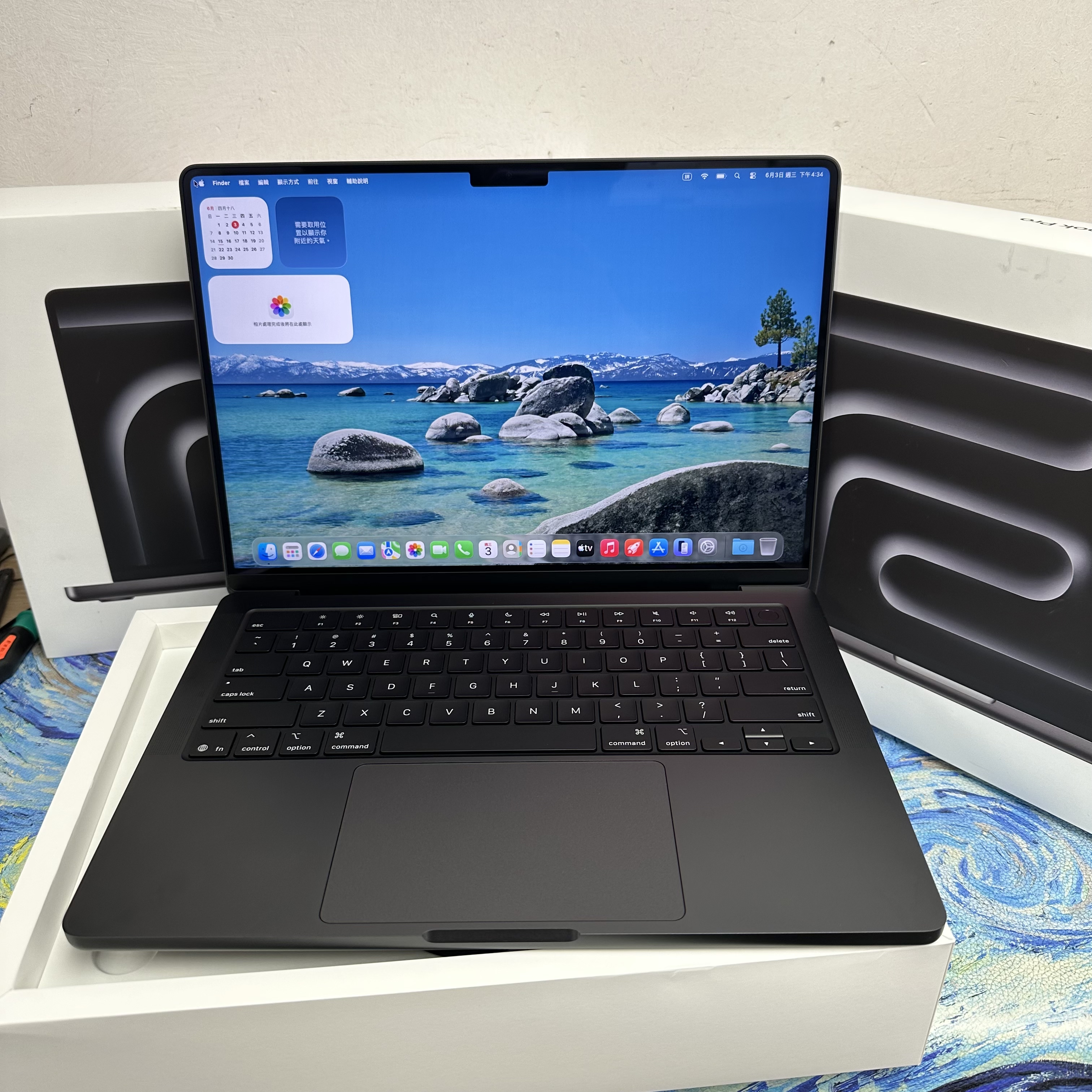 #5936 APPLE  MacBook Pro M5 2025 M5 CPU/32GB Ram/1TB SSD/10核心GPU/Liquid Retina XDR Mon/14吋/黑色/Gaming Laptop / Notebook / brand new / Netflix /Movie / MacbookPro / Pro M5 / M5 Pro