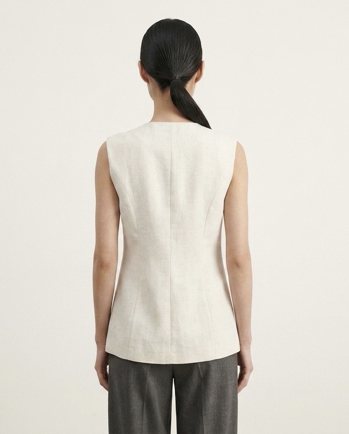 W5501 - Elara Vest