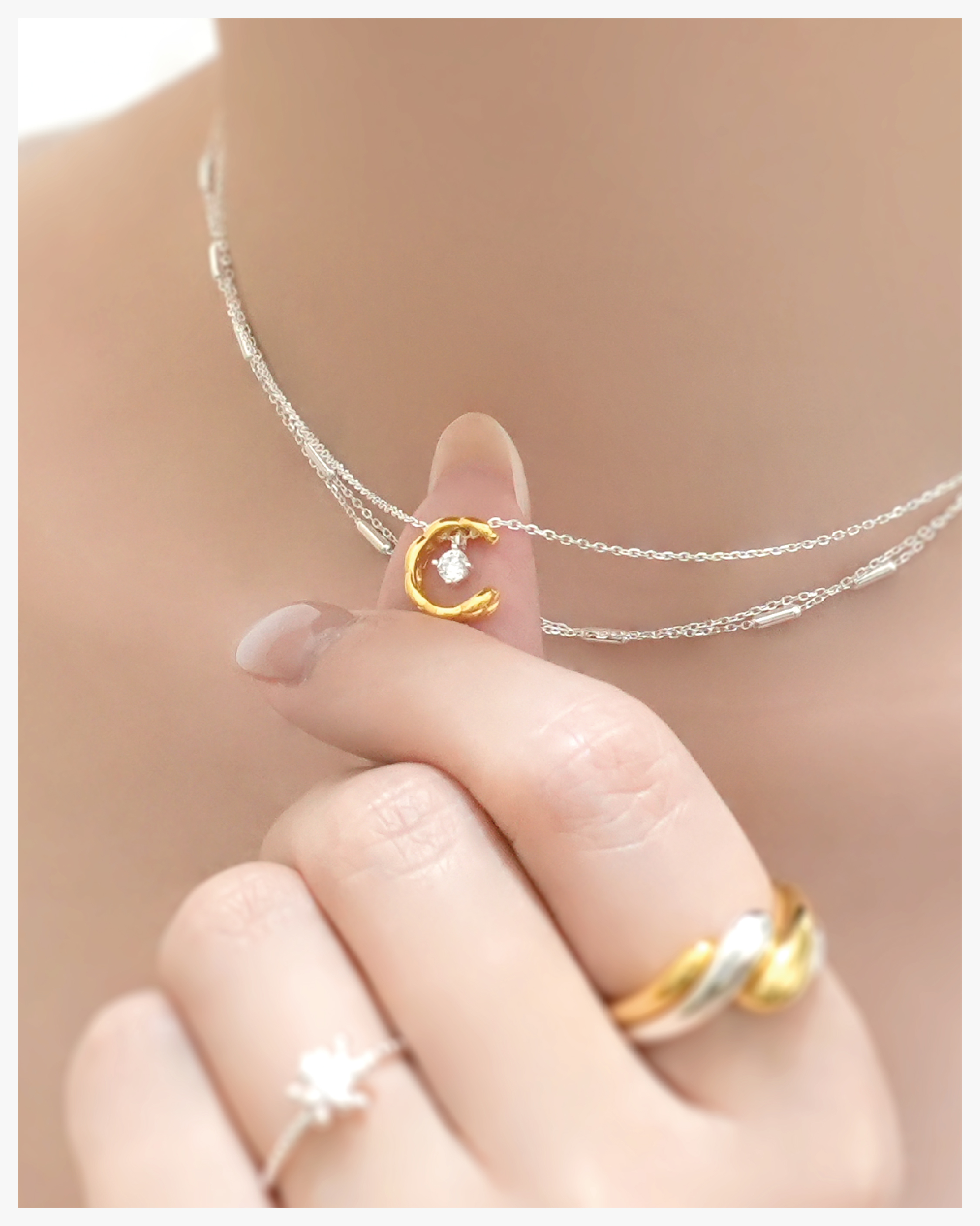 Dual-tone Moonbeam Necklace