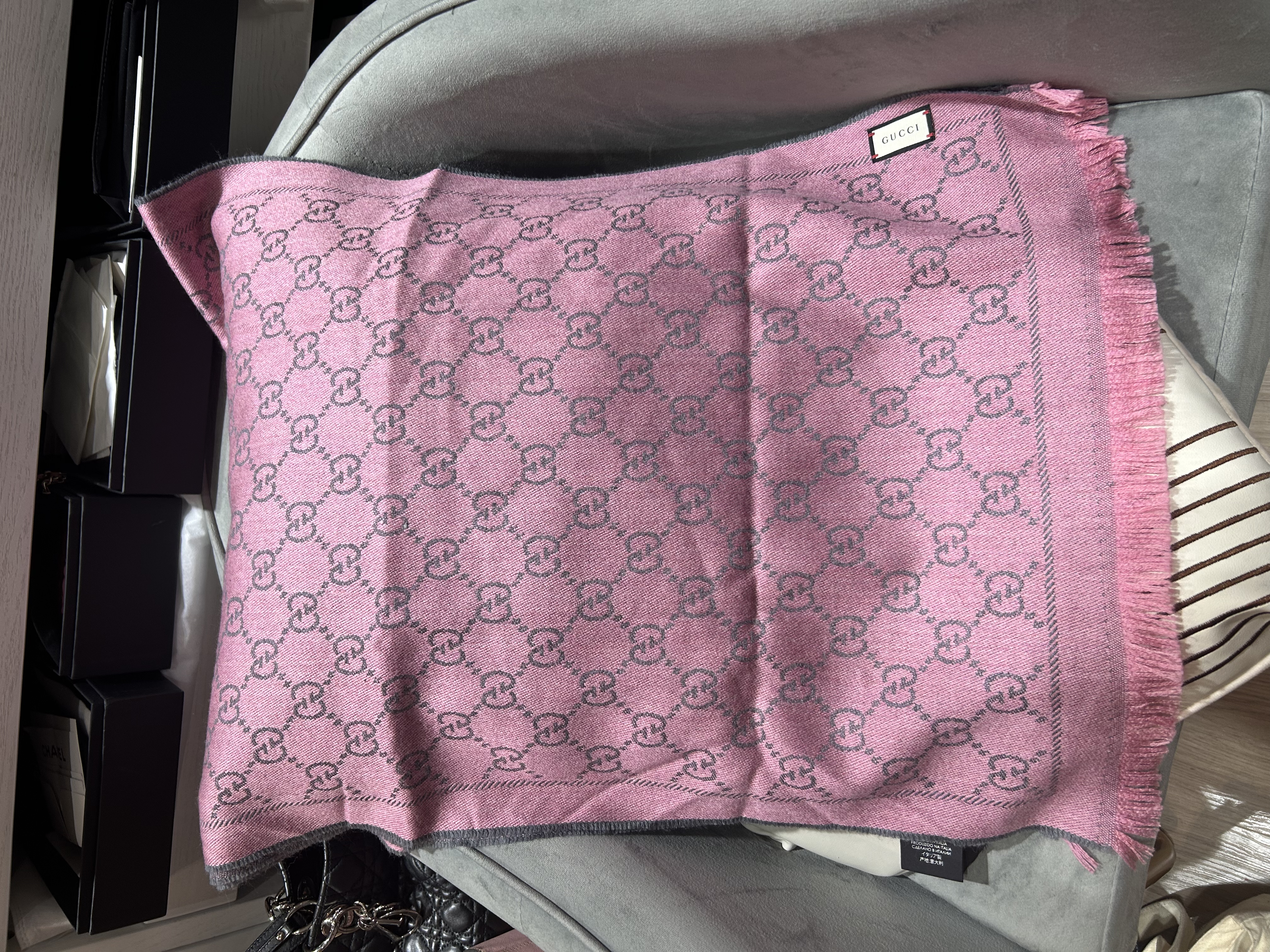 GUCCI scarf wool GG Monogram Scarf GG羊毛經典頸巾/圍巾 ，100%Authentic, 98%New