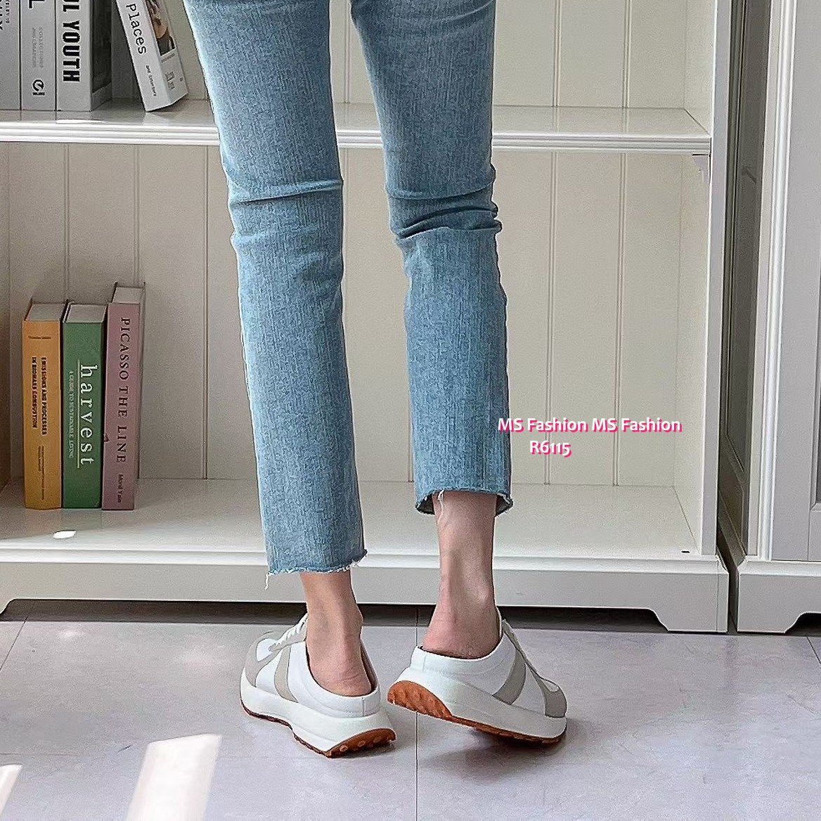 R6115 韓國🇰🇷拼色後拖sneakers