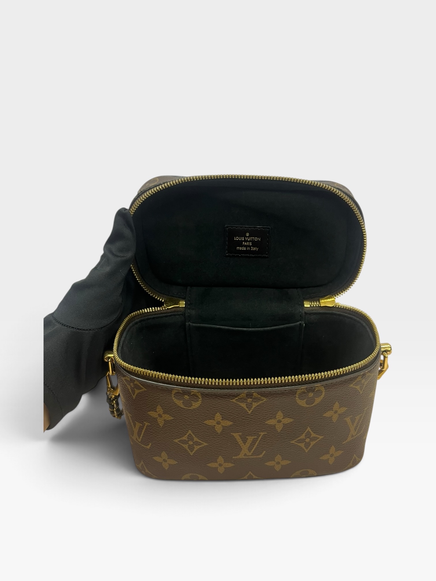 Pre-Owned Louis Vuitton Monogram Reverse Vanity /Product Code: 102304