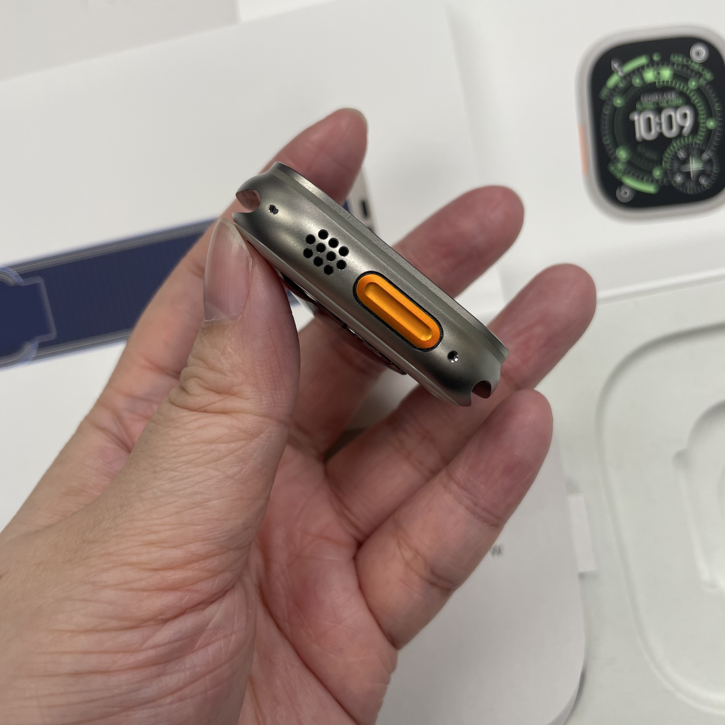 *5947 Apple Watch Ultra 3 49mm 原色 gray